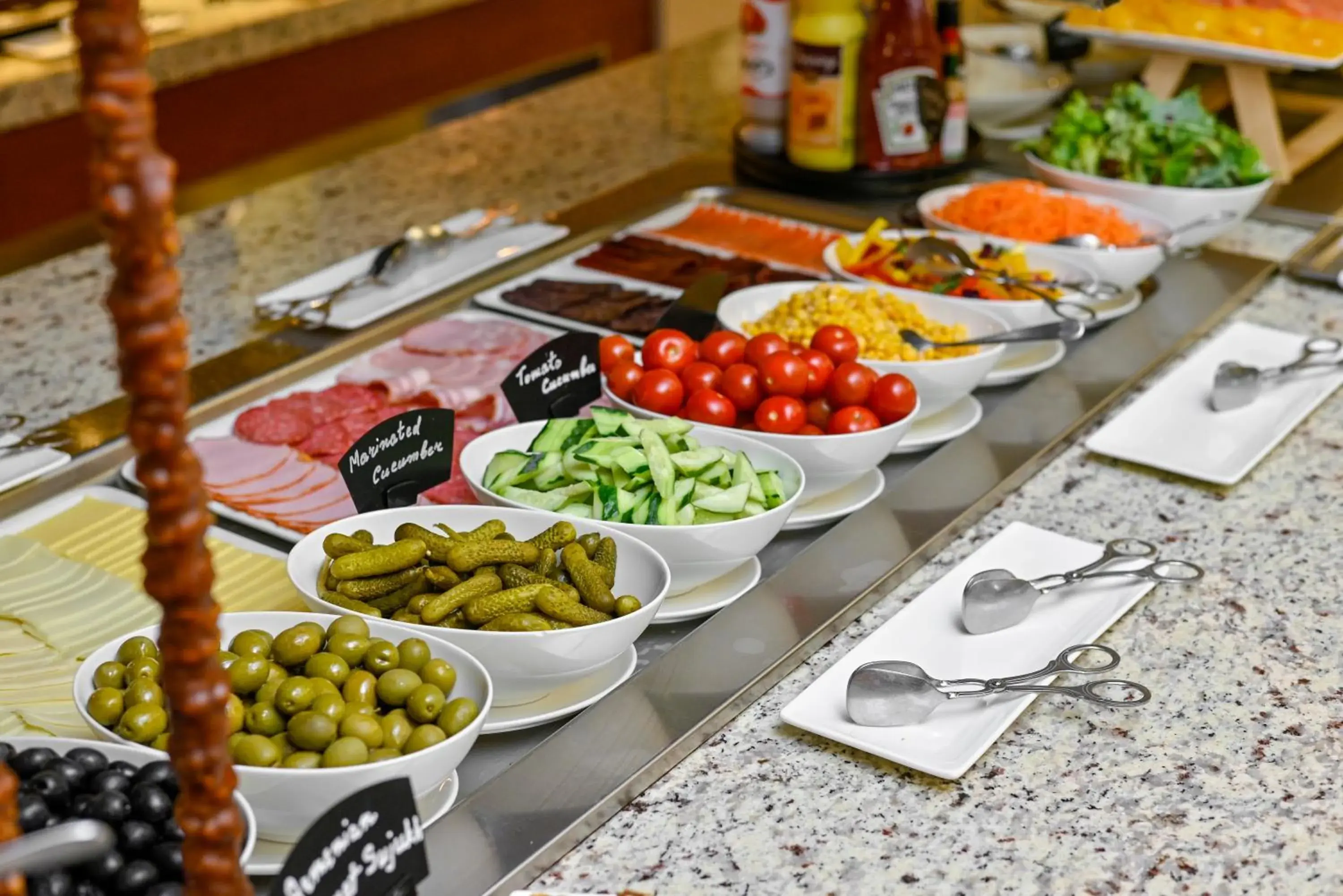 Restaurant/places to eat in Yerevan Place Hotel Restaurant/places to eat in Yerevan Place Hotel