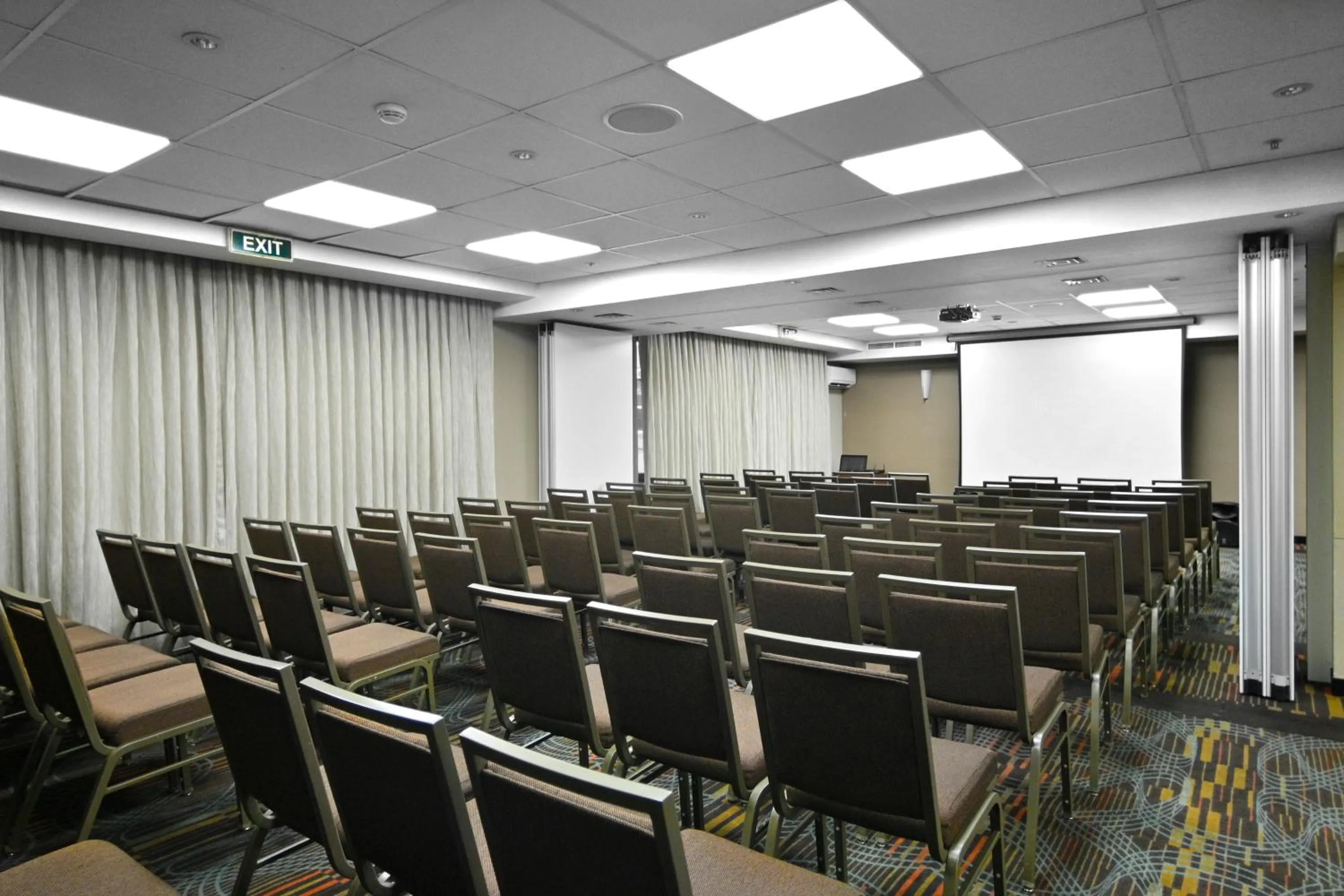 Meeting/conference room in Yerevan Place Hotel
