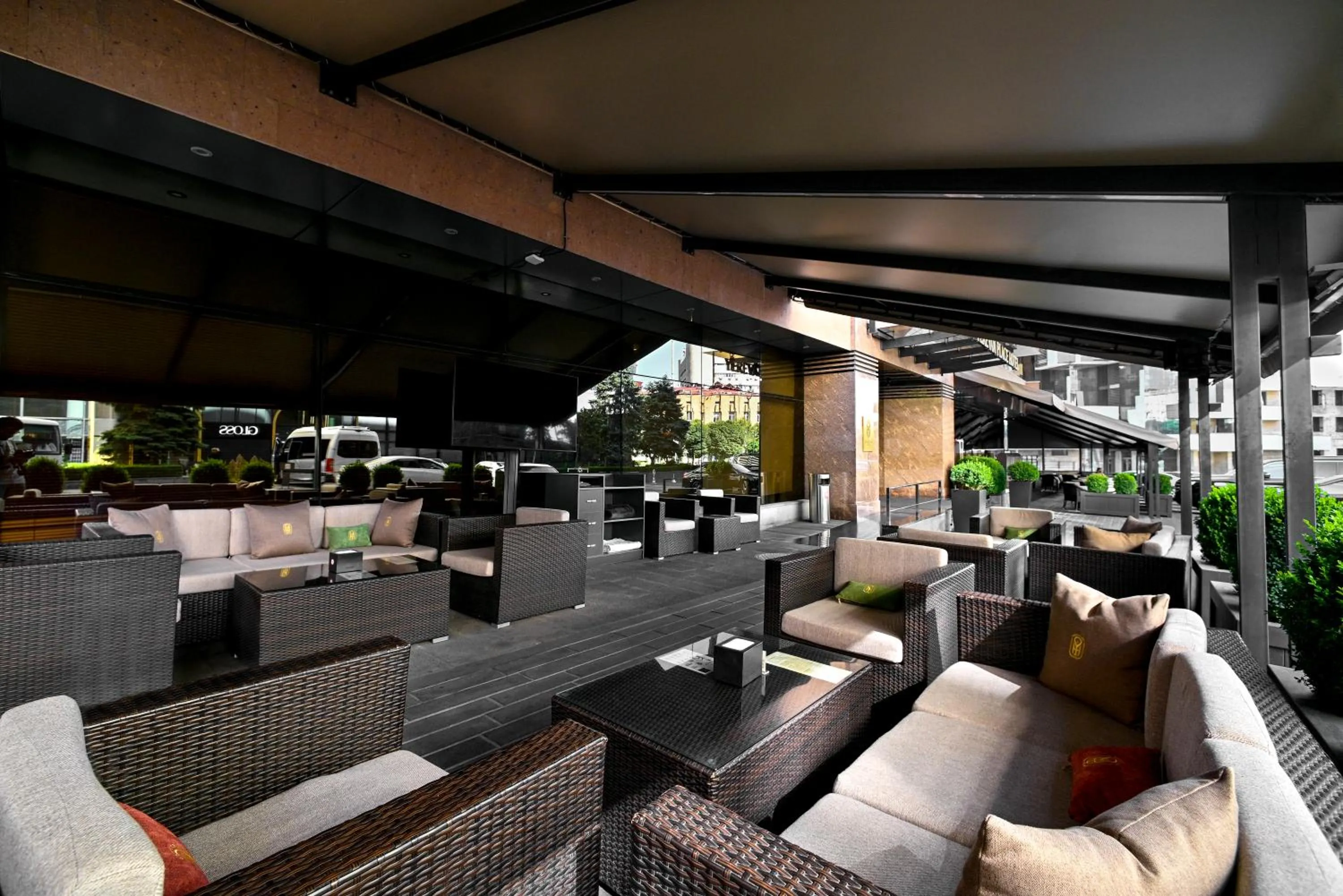 Area and facilities in Yerevan Place Hotel