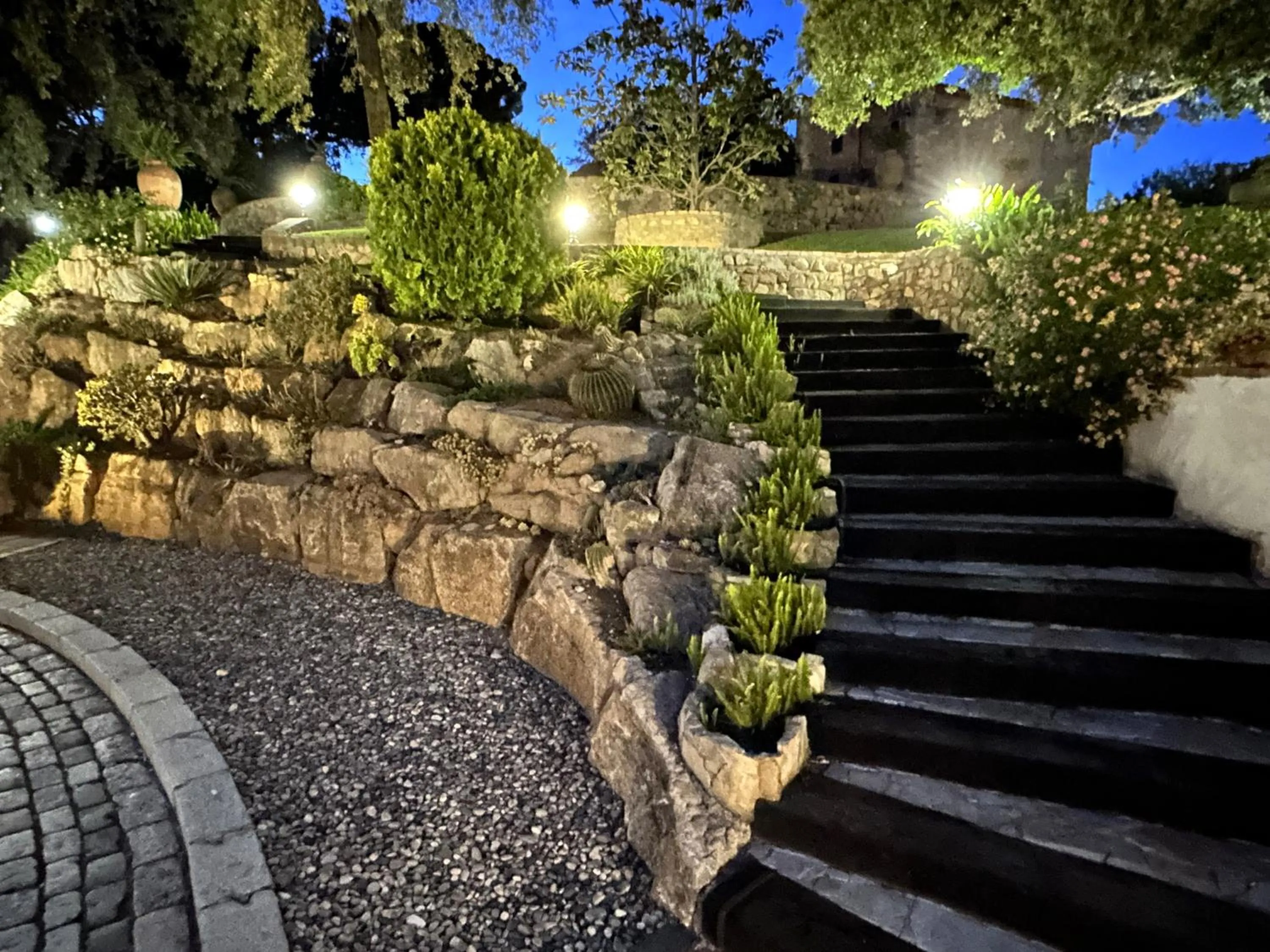 Garden in Masia Can Viver - Olive oil tourism B&B