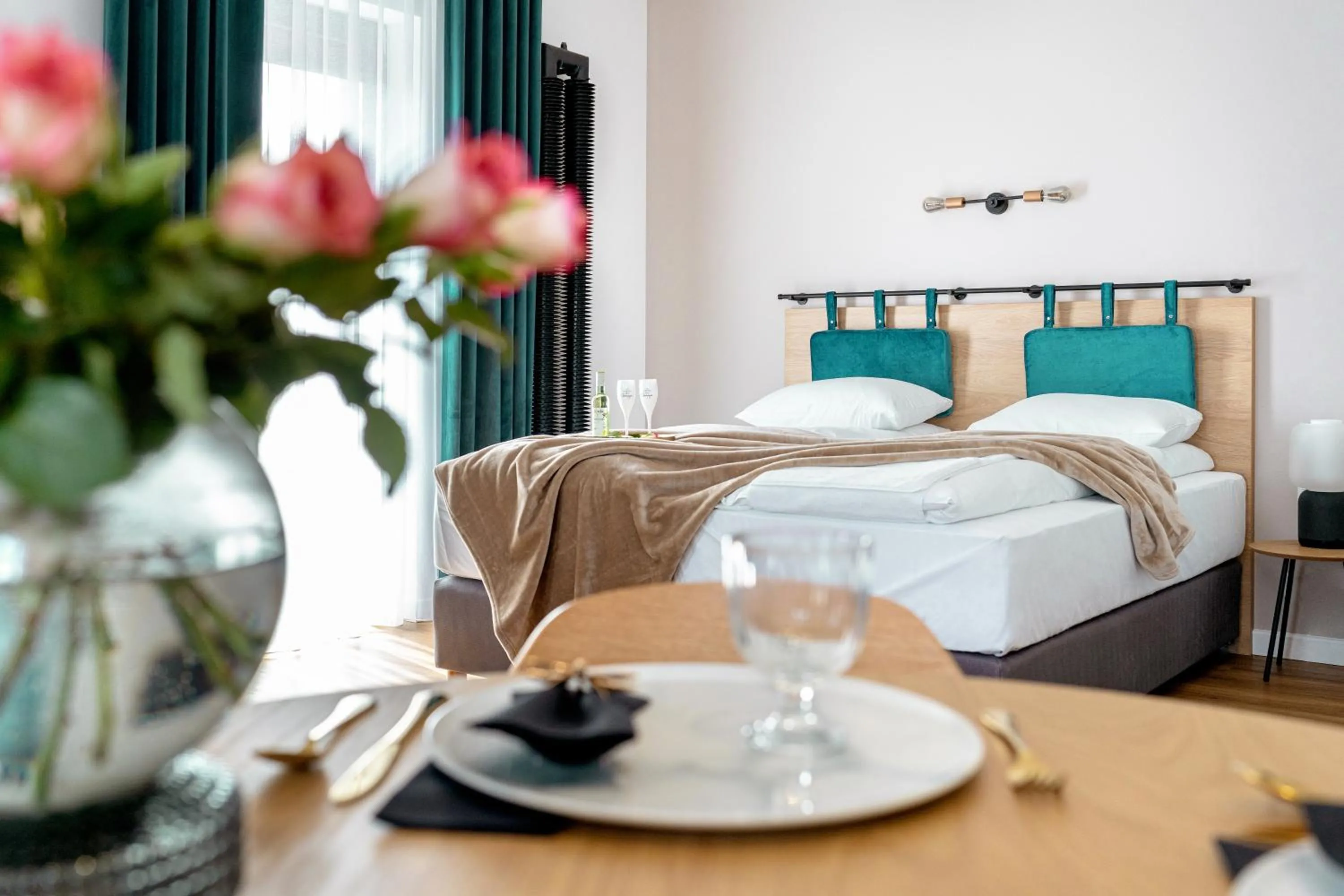 Apart House, Tylna 20
