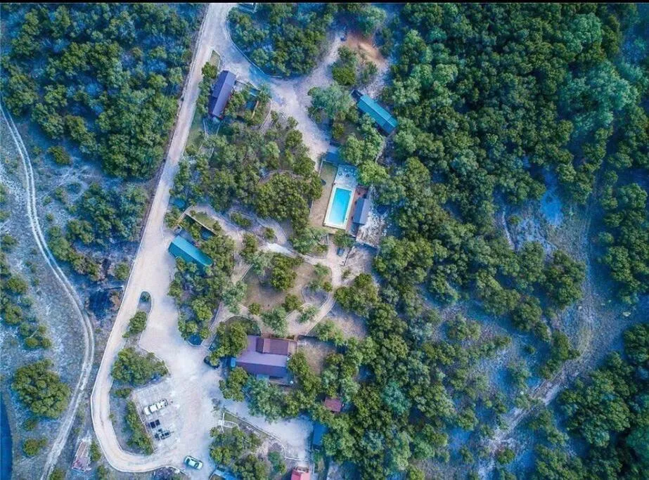 The Armadillo Cabin - Cabins At Rim Rock