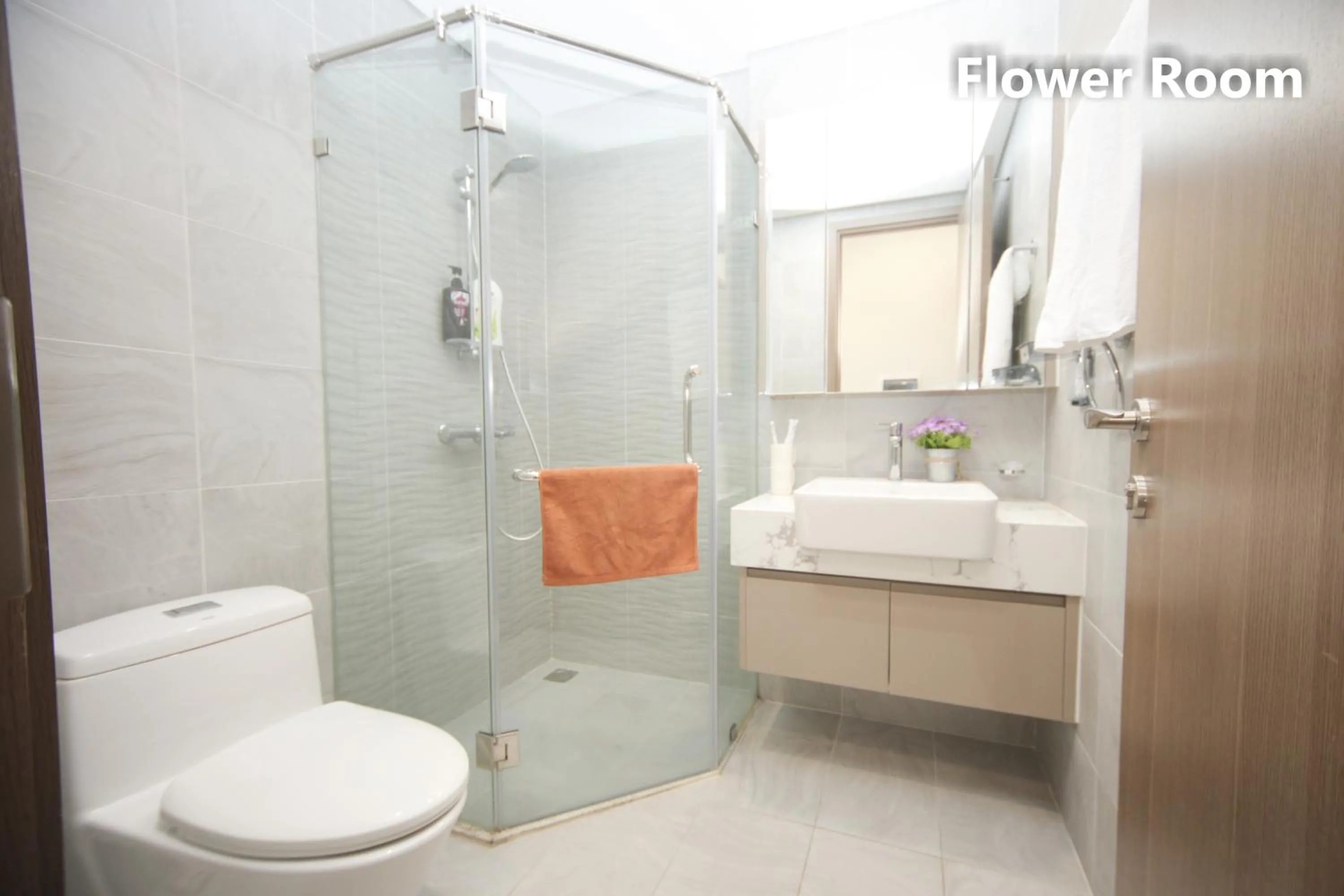 Toilet in Apartment 1BR-FL27th-R103 Building-Vinhome Ocean Park