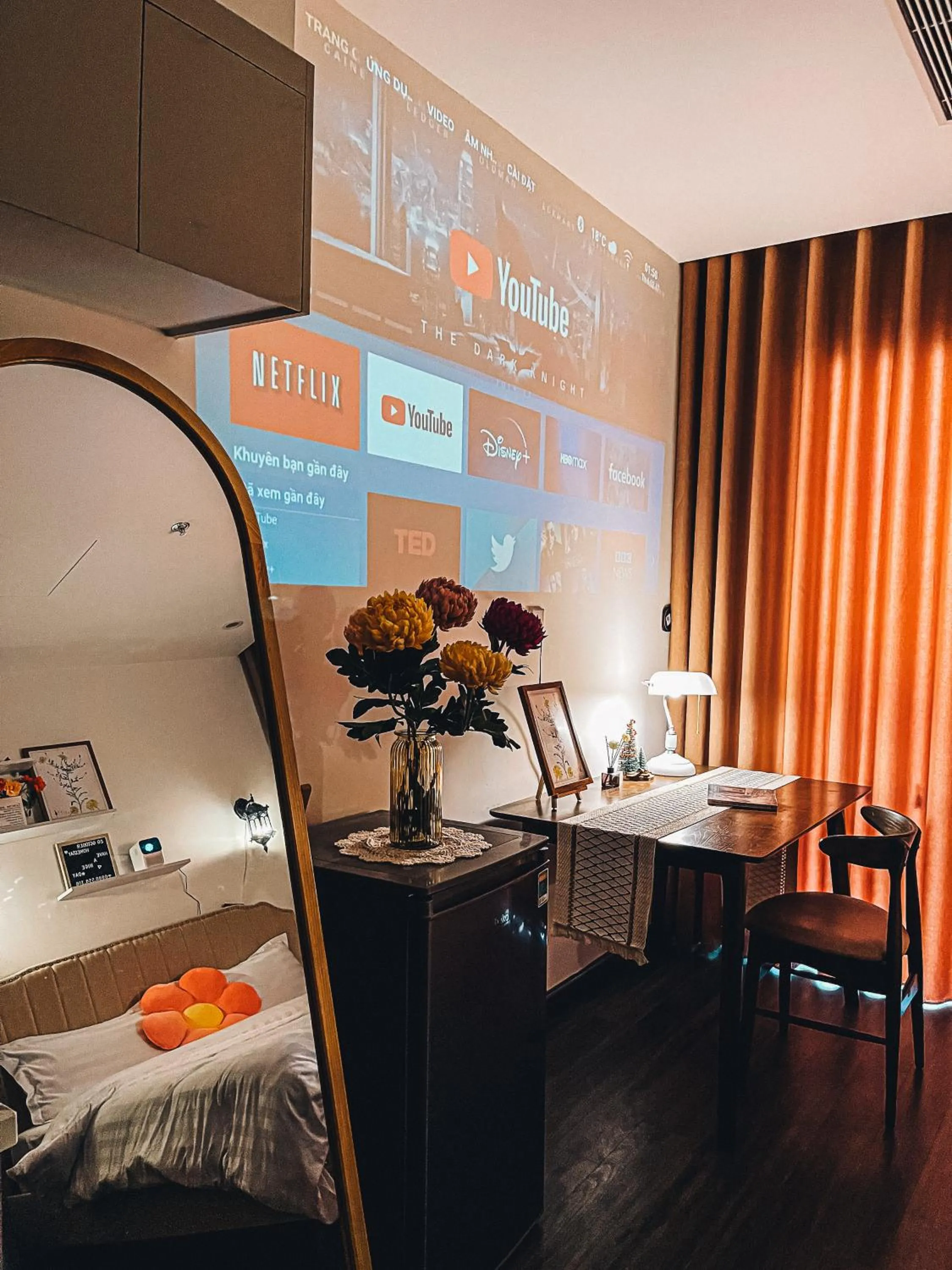 TV and multimedia, Bed in Apartment 1BR-FL27th-R103 Building-Vinhome Ocean Park