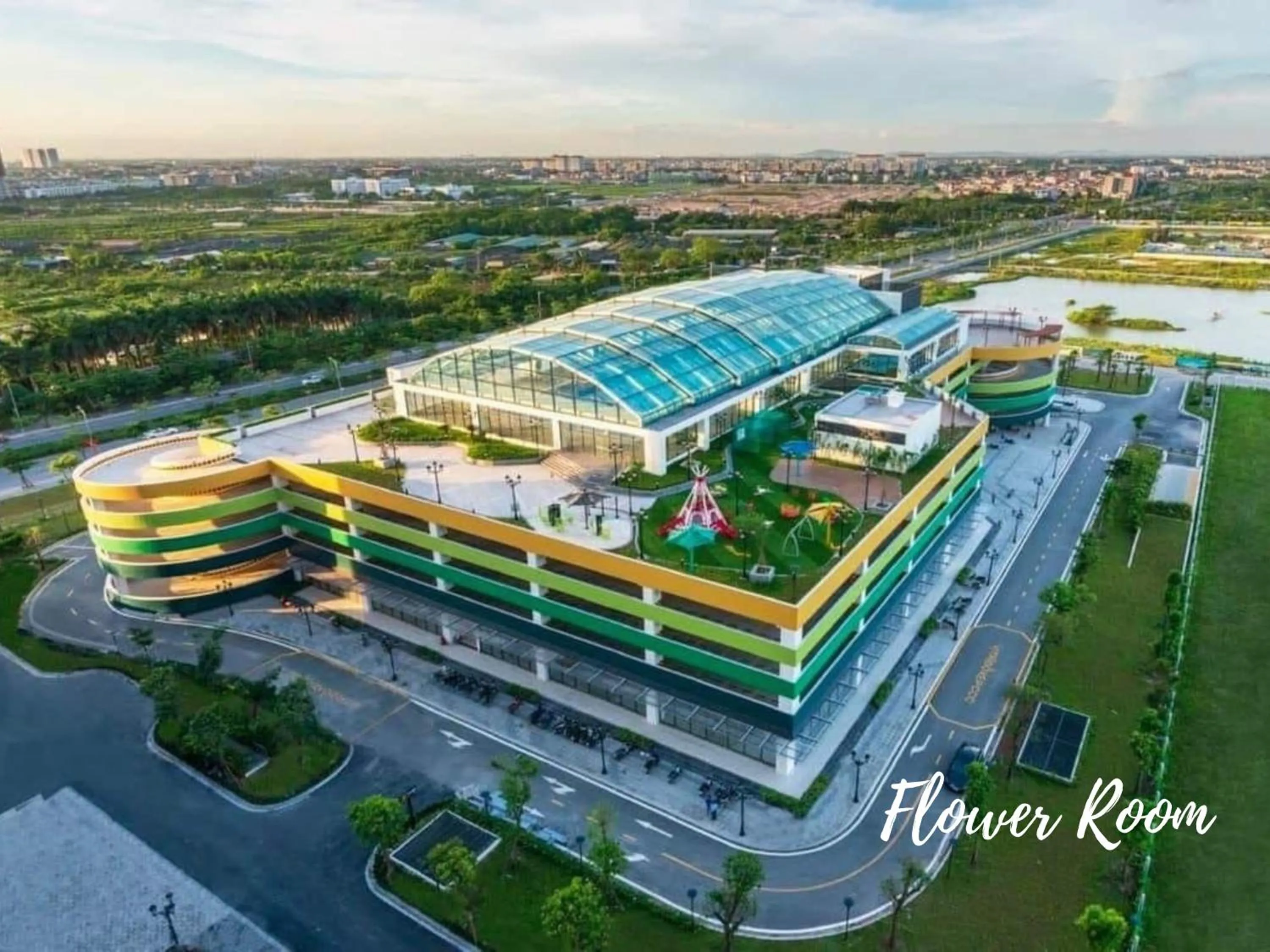 Swimming pool in Apartment 1BR-FL27th-R103 Building-Vinhome Ocean Park