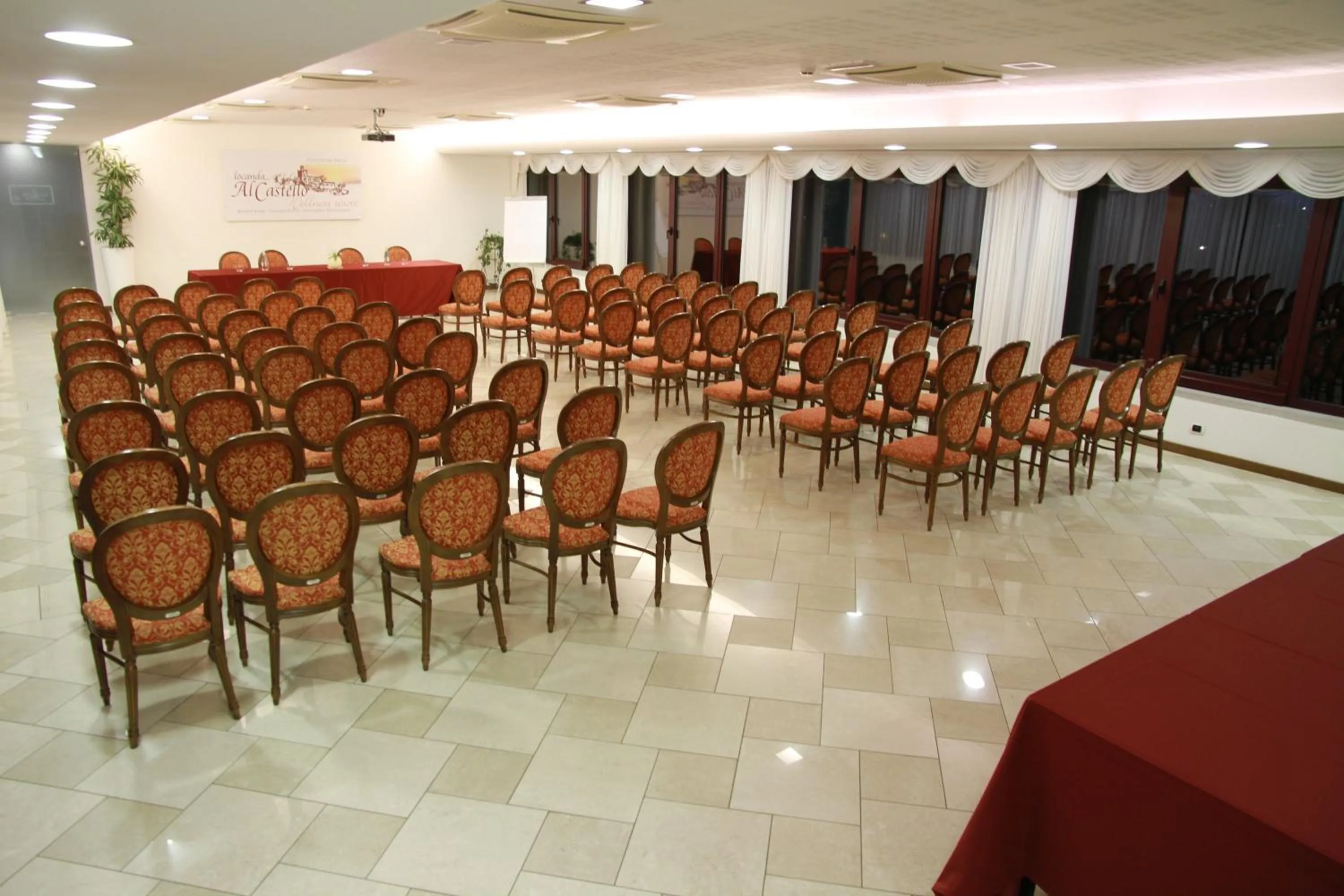 Meeting/conference room in Locanda al Castello Wellness Resort