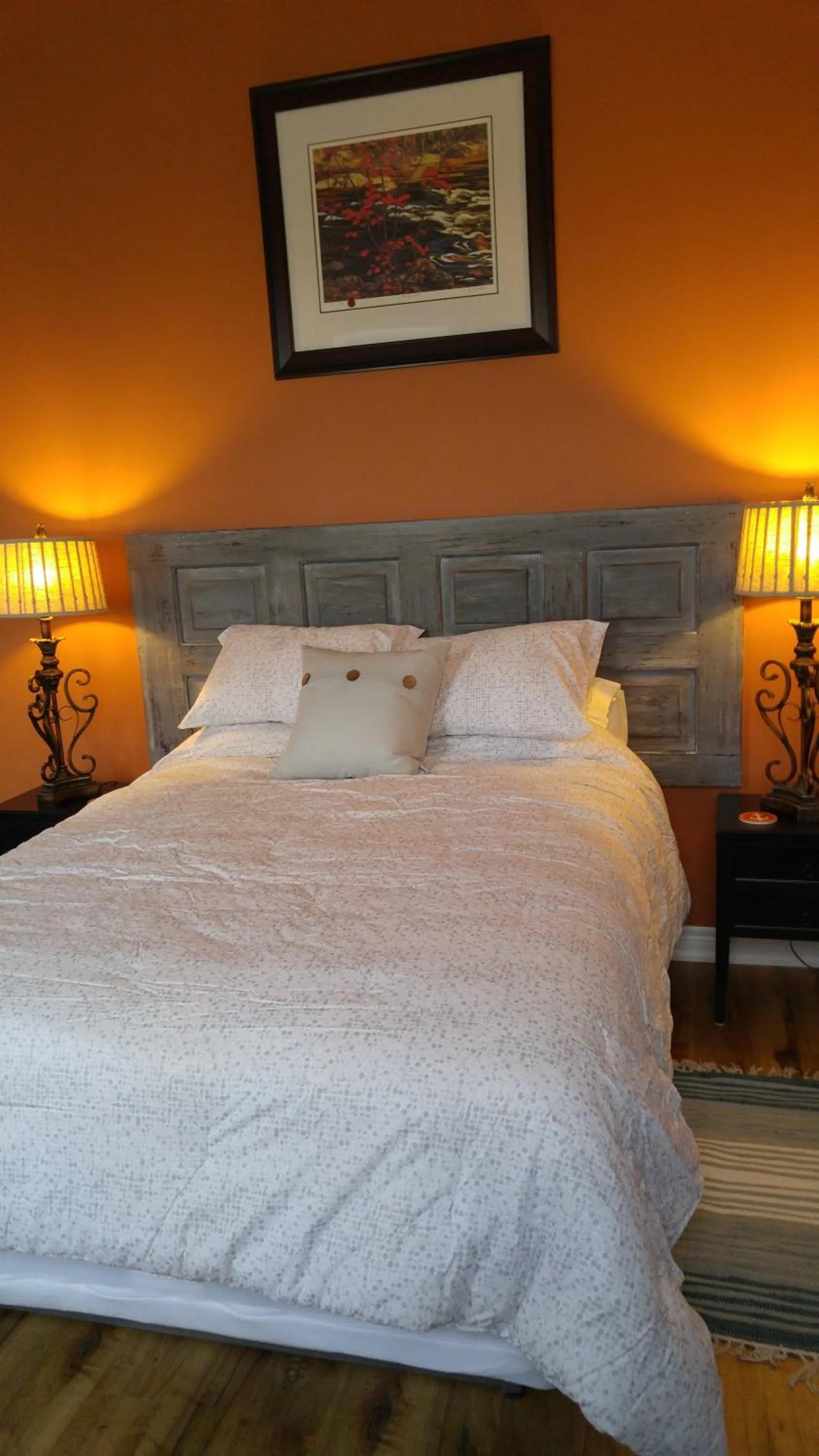 Bedroom, Bed in Canalside Restaurant & Inn