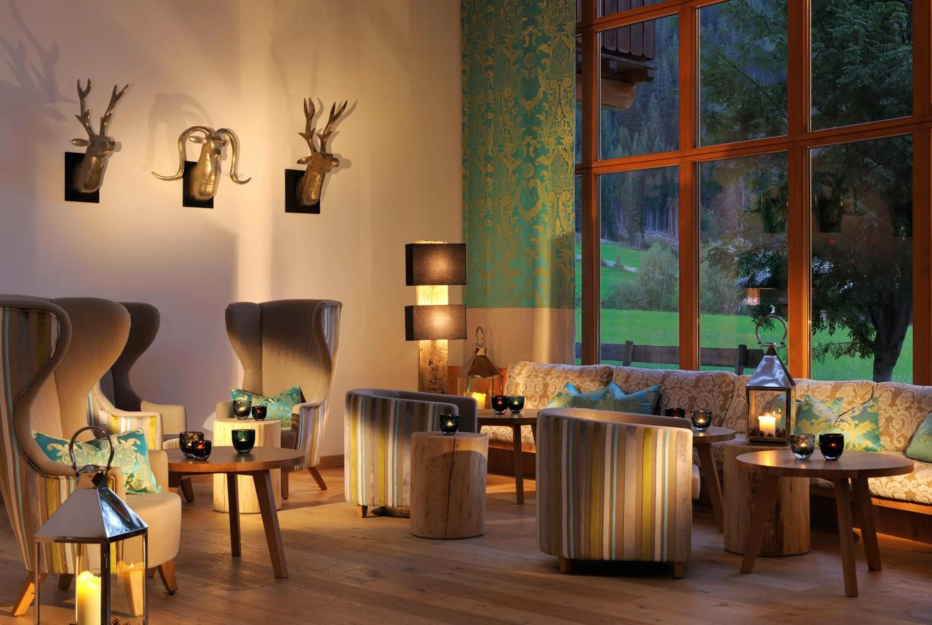 Lounge or bar in Defereggental Hotel & Resort