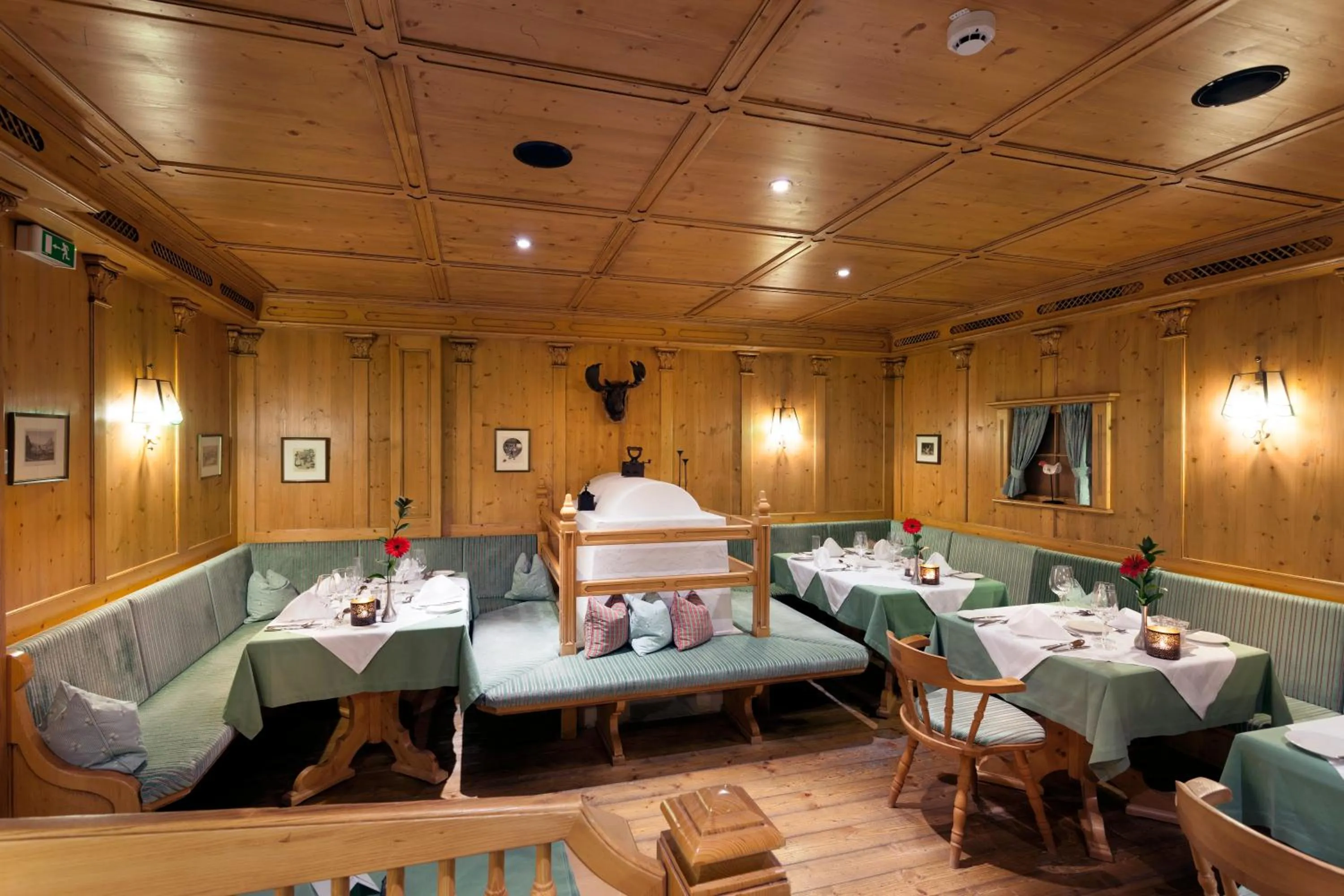 Restaurant/places to eat in Defereggental Hotel & Resort