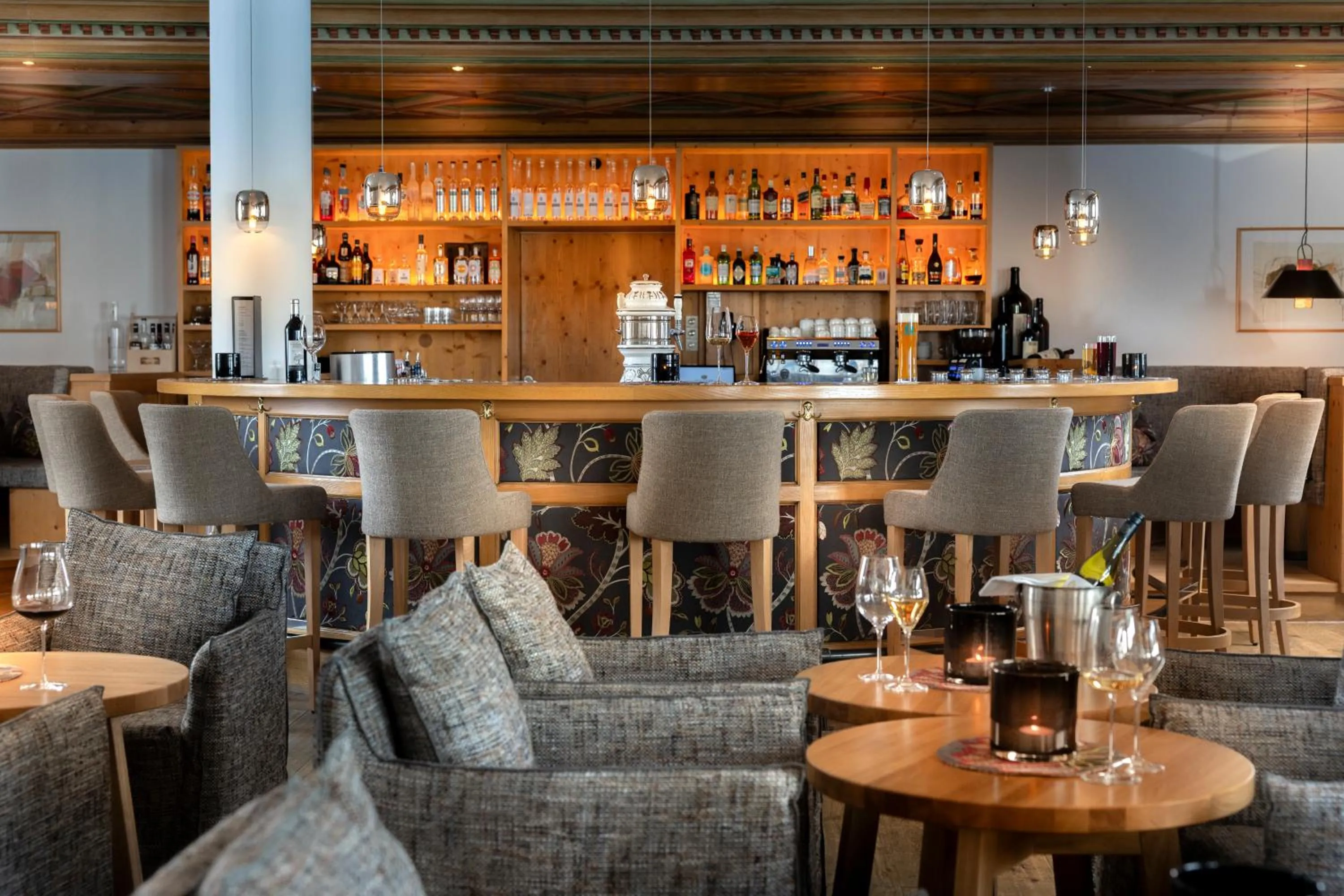 Lounge or bar in Defereggental Hotel & Resort