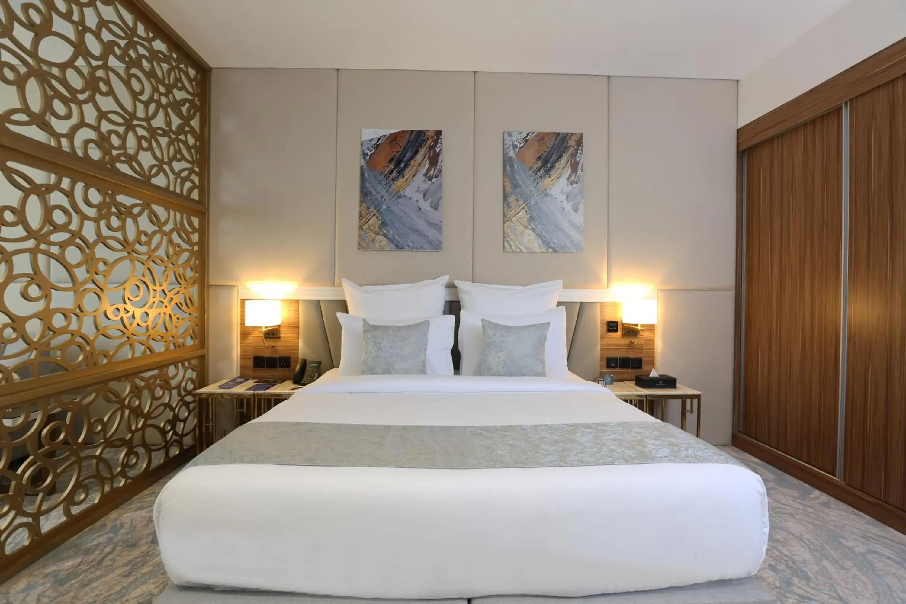 Bed in Cantonal Hotel by Warwick Bed in Cantonal Hotel by Warwick