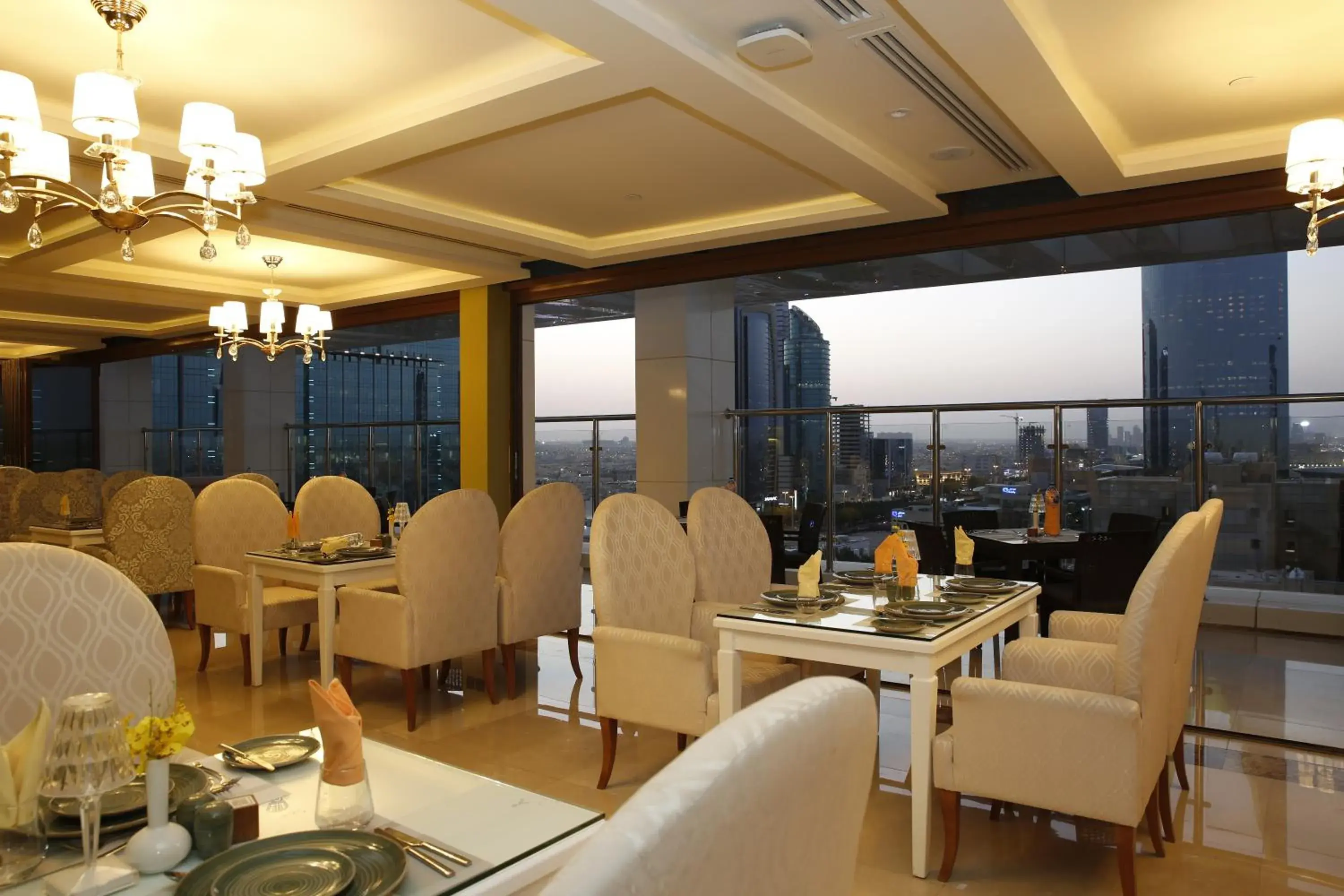 Restaurant/places to eat in Cantonal Hotel by Warwick Restaurant/places to eat in Cantonal Hotel by Warwick