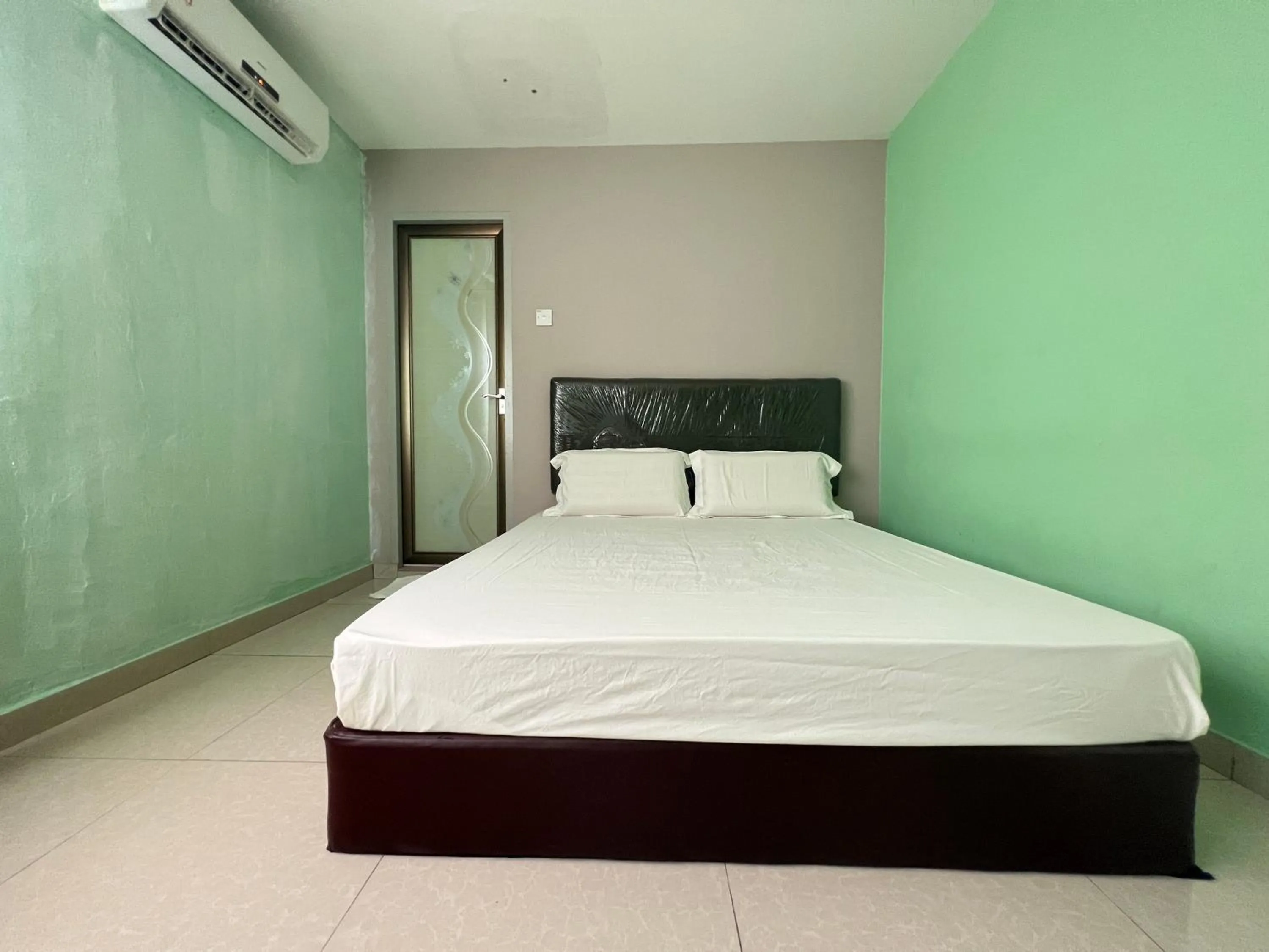 Bedroom in Stutong Point managed by SECOM