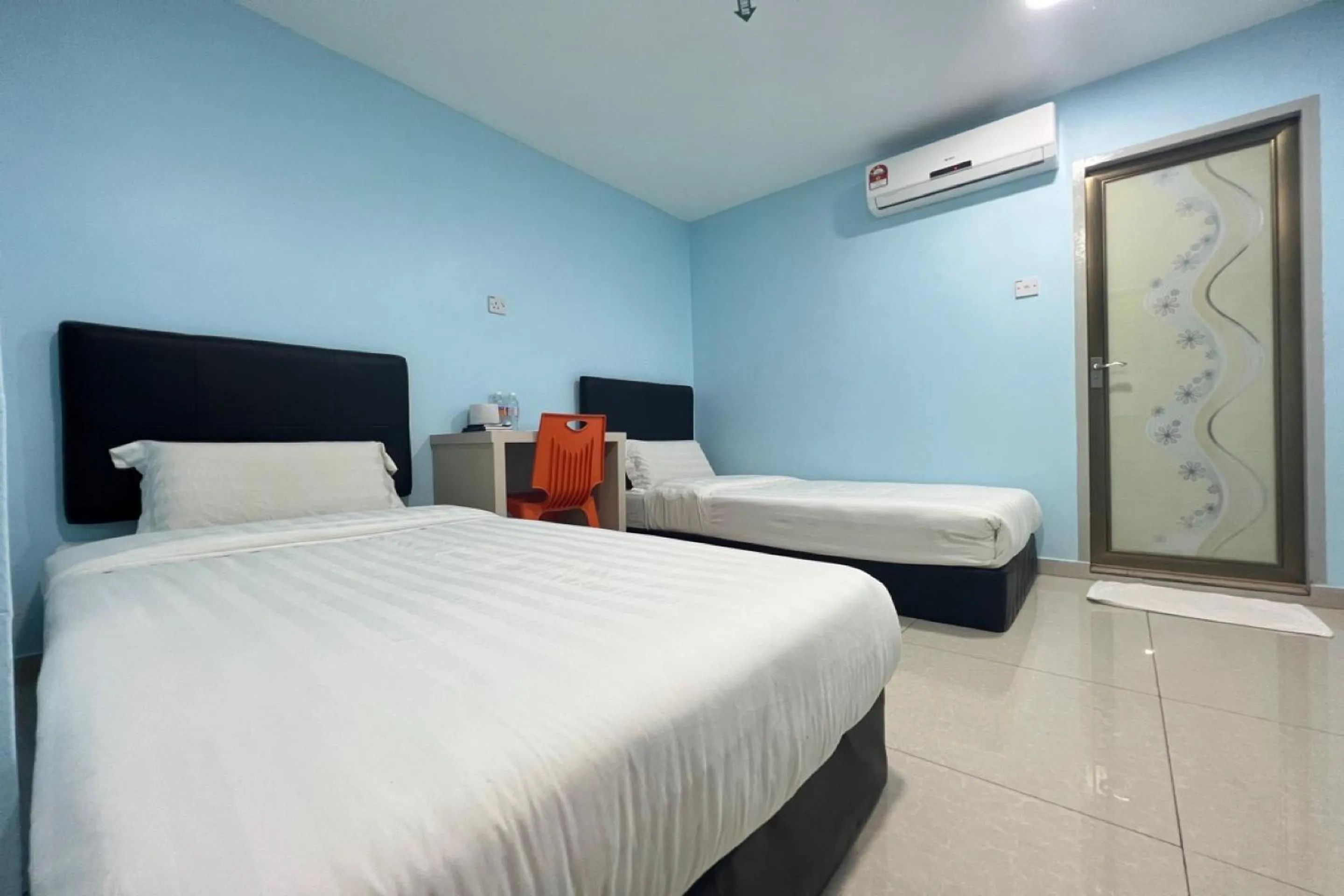 Bedroom in Stutong Point managed by SECOM