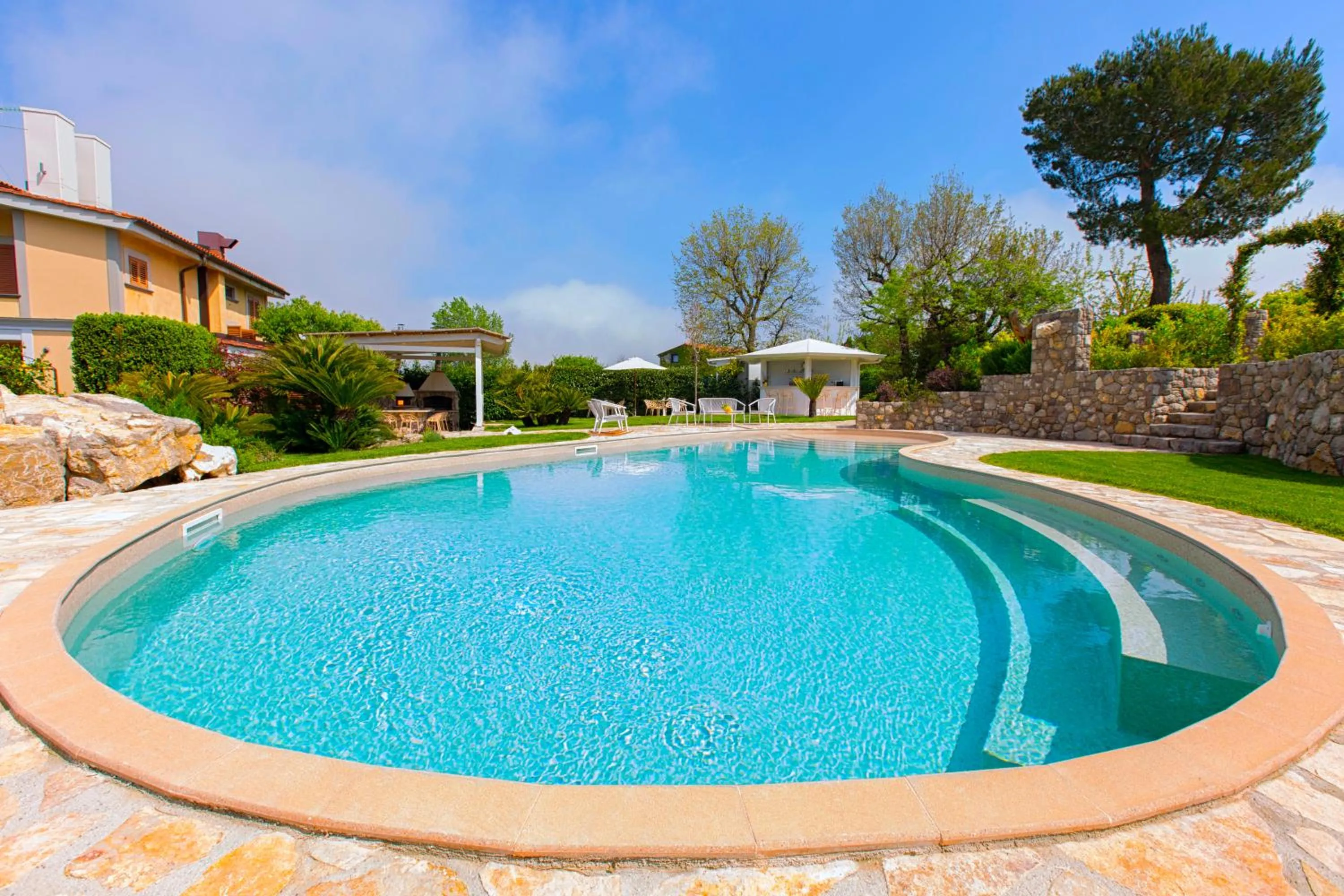 Swimming pool in Estate4home - Resort Ravenna