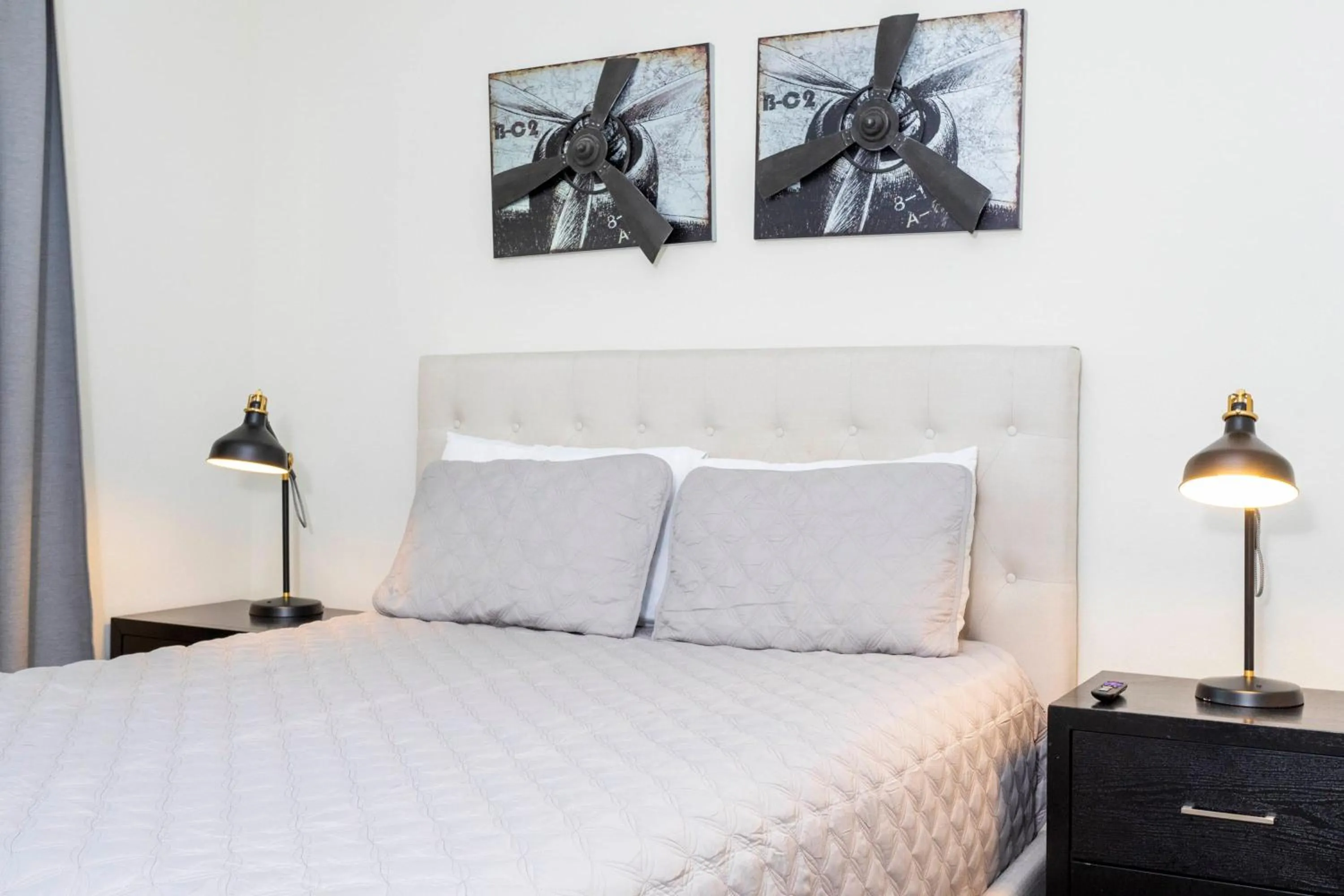 Bed in Magnificent 5Bd w/ Pool Close to Disney @Storey Lake 4800