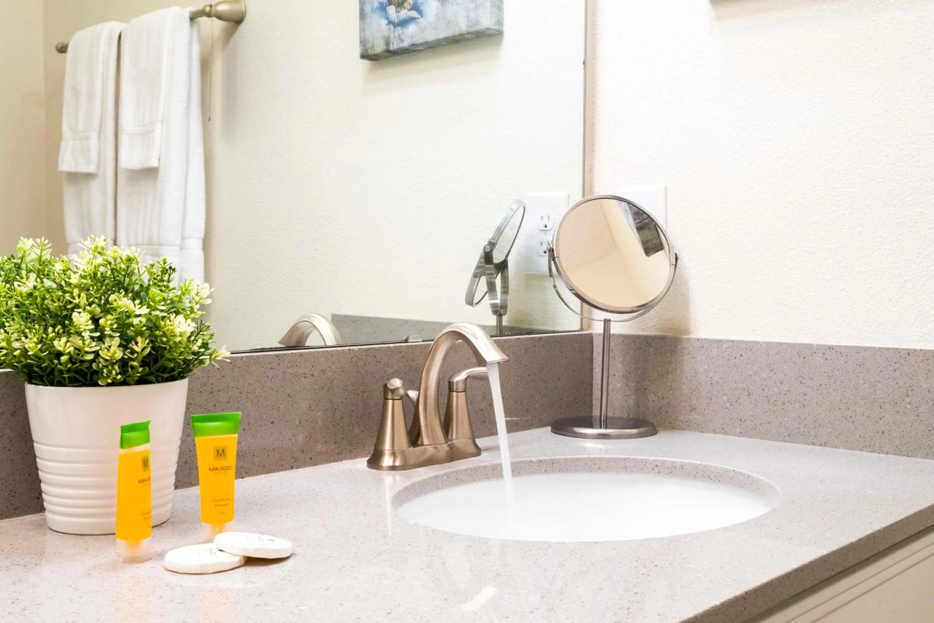 Magnificent 5Bd w/ Pool Close to Disney @Storey Lake 4800