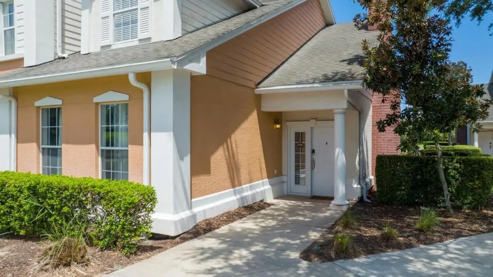 Gorgeous 3Bd Close to Disney @ Reunion Resort 1596 Gorgeous 3Bd Close to Disney @ Reunion Resort 1596