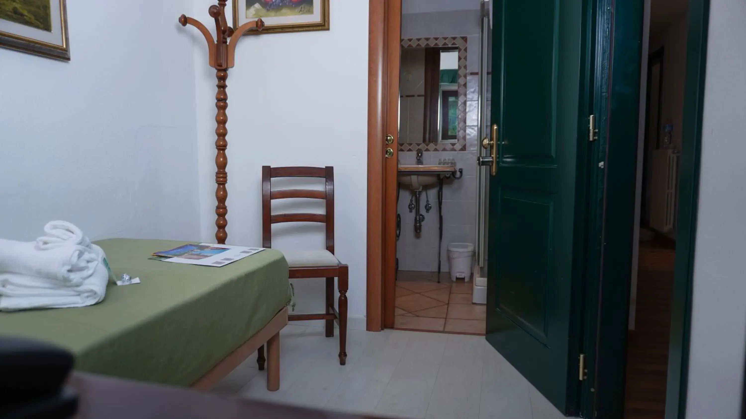 Photo of the whole room in Albergo Le Macinaie - Monte Amiata Photo of the whole room in Albergo Le Macinaie - Monte Amiata