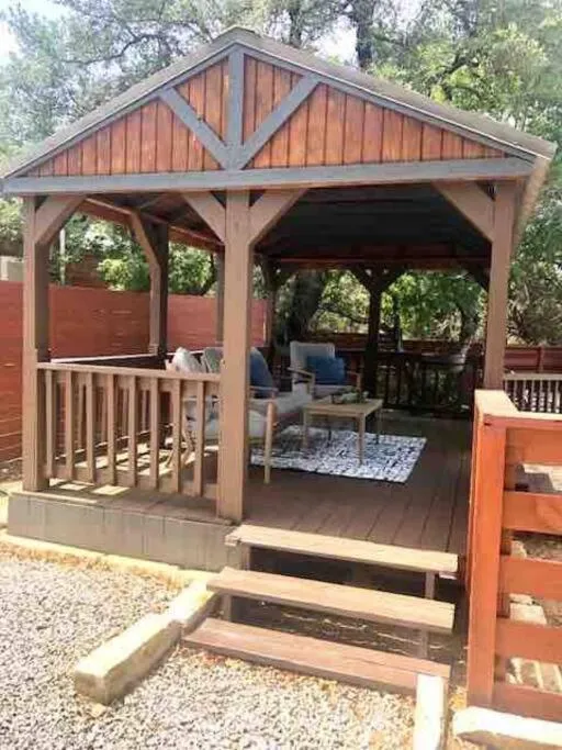 The Bobcat Cabin - The Cabins at Rim Rock