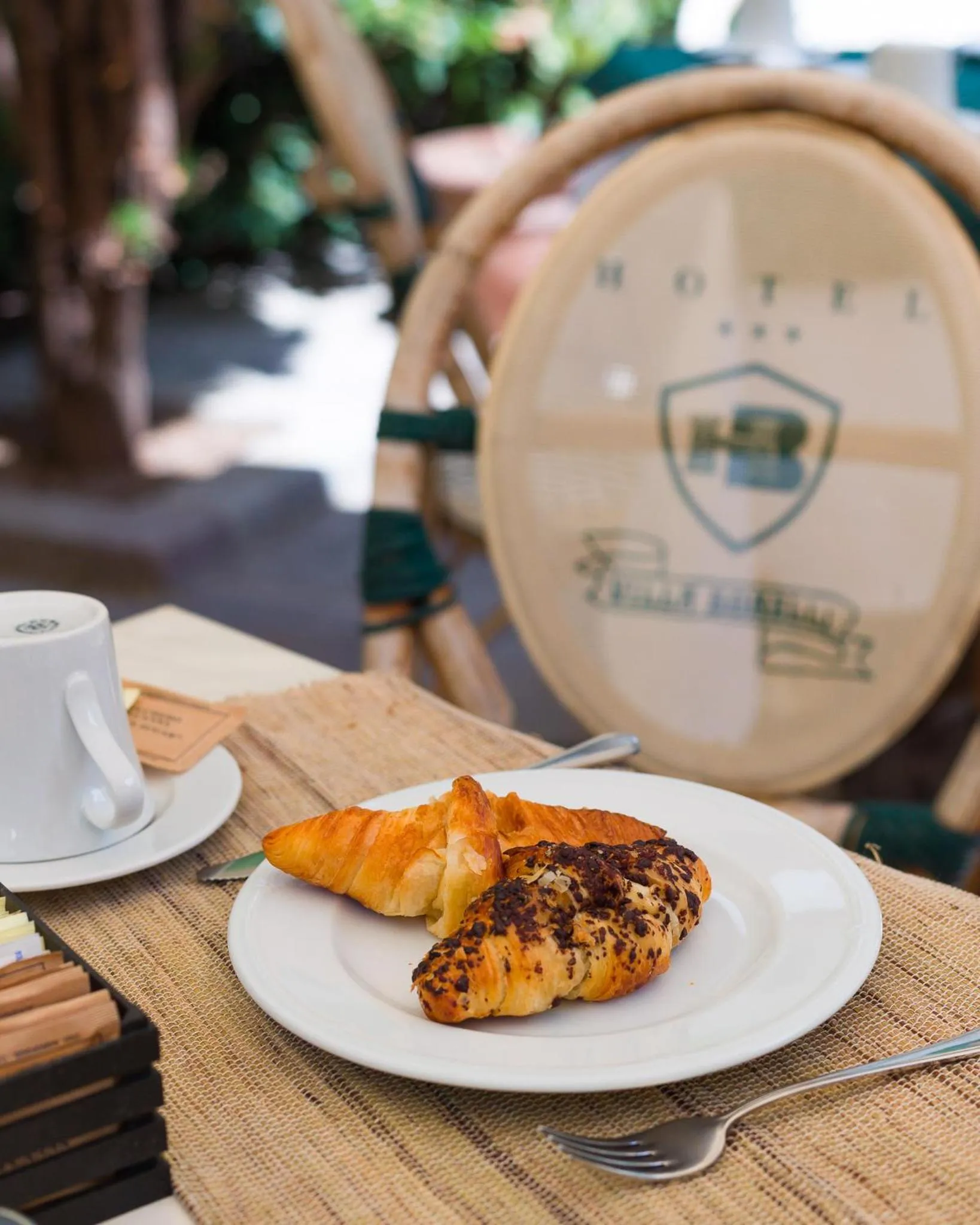 Food and drinks in Hotel Villa Bonelli