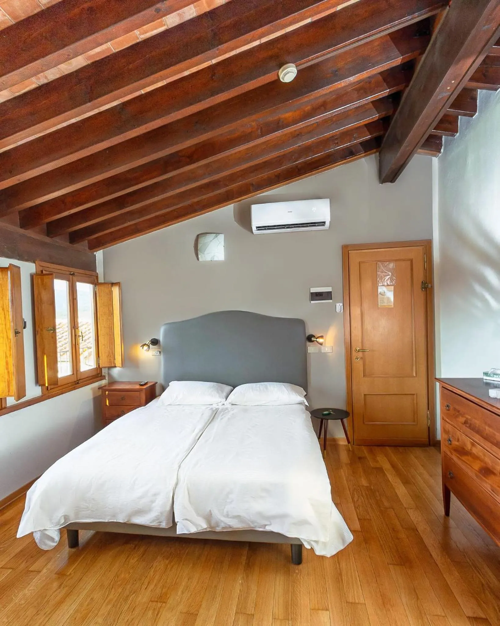 Bedroom, Bed in Hotel Villa Bonelli