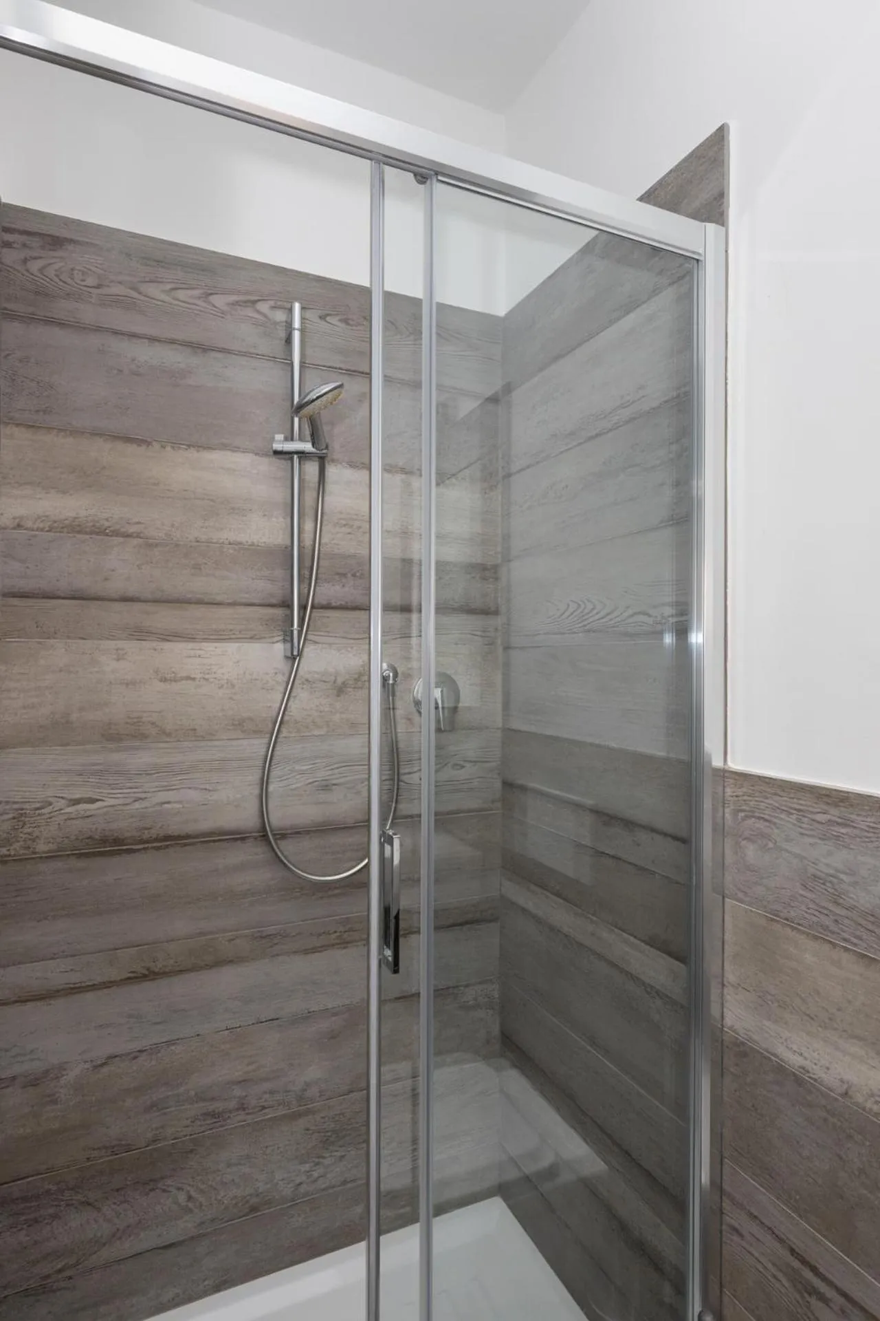 Shower in Hotel Villa Bonelli