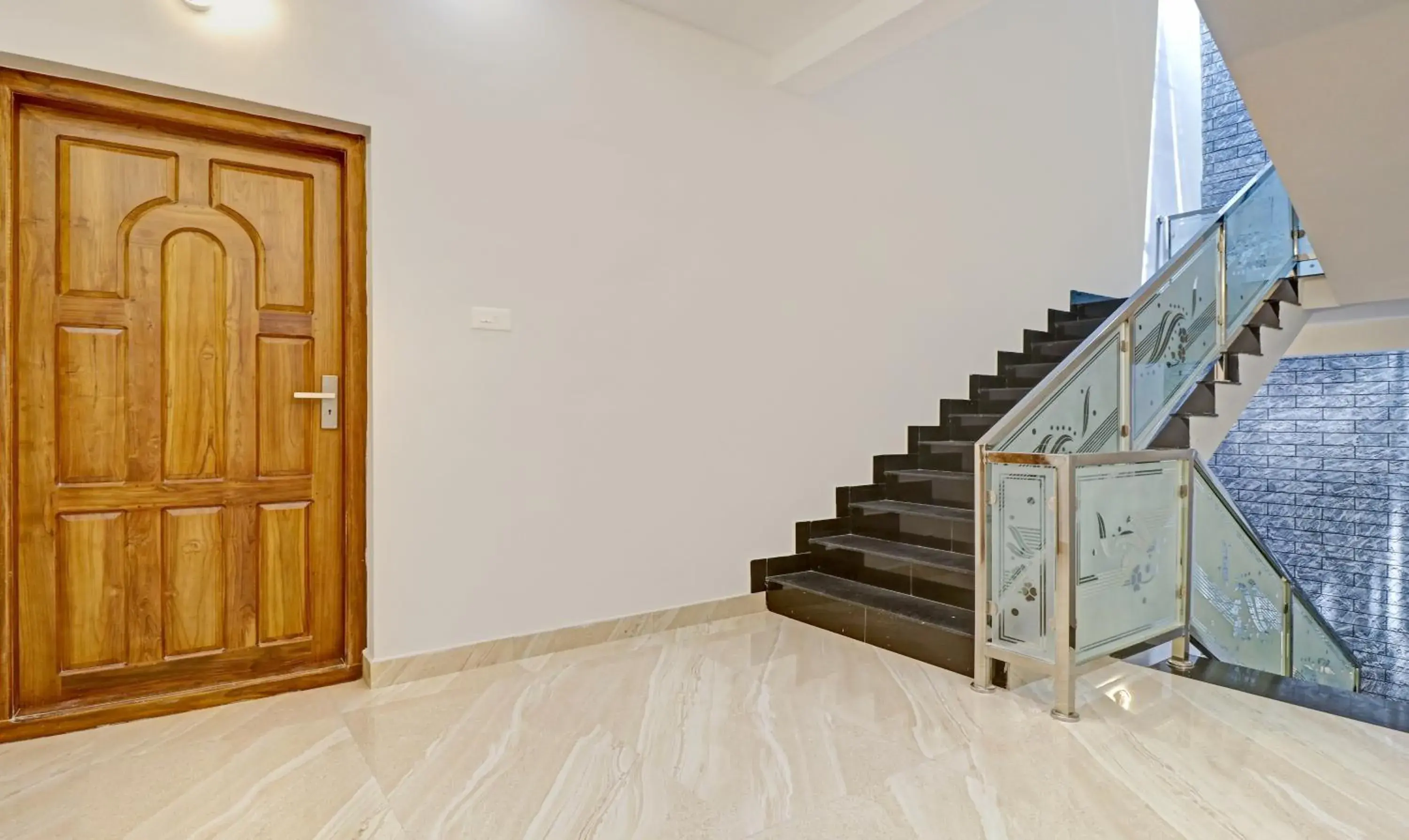 Lobby or reception in Itsy Hotels Palm Grove By D2V Lobby or reception in Itsy Hotels Palm Grove By D2V