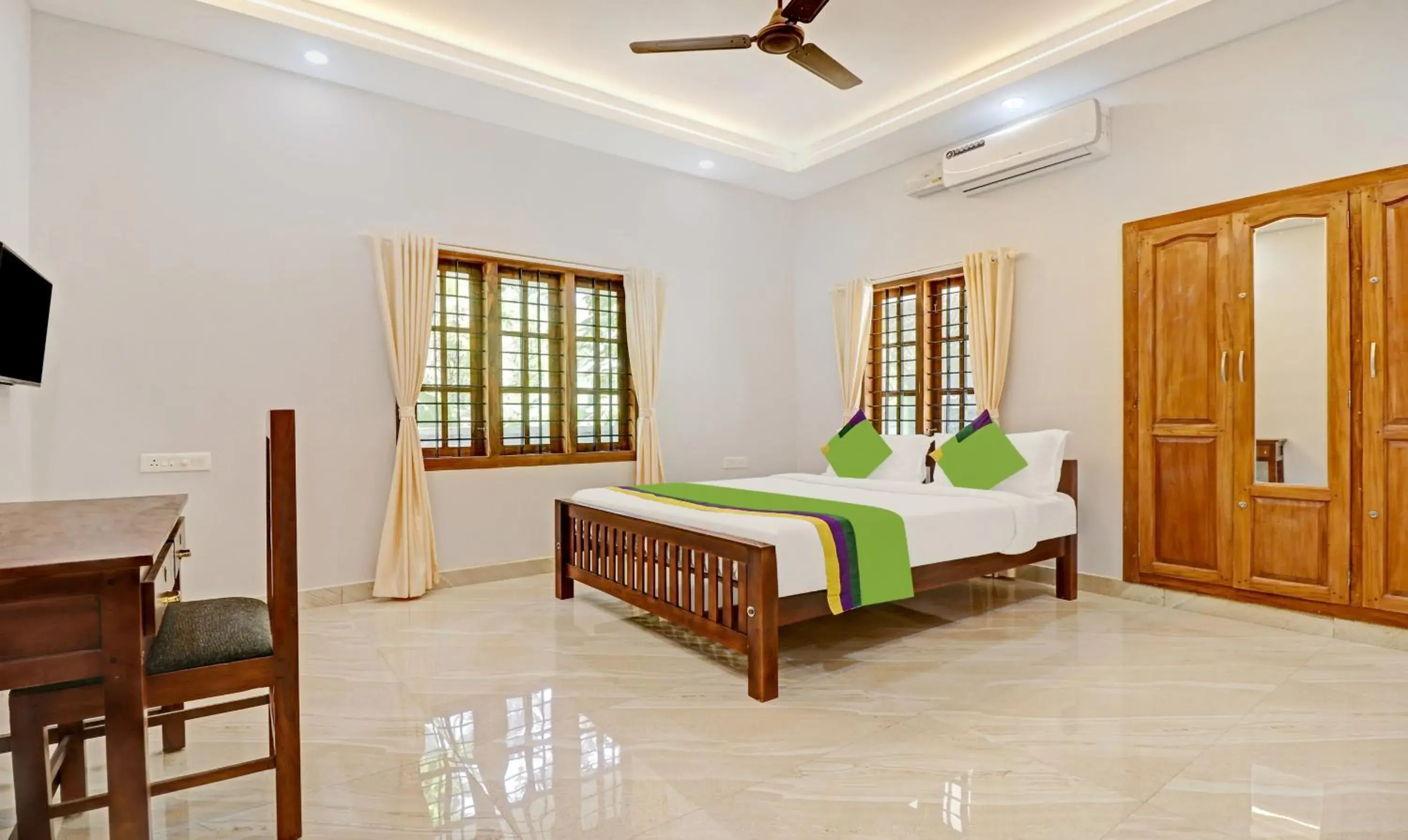 Bedroom in Itsy Hotels Palm Grove By D2V Bedroom in Itsy Hotels Palm Grove By D2V