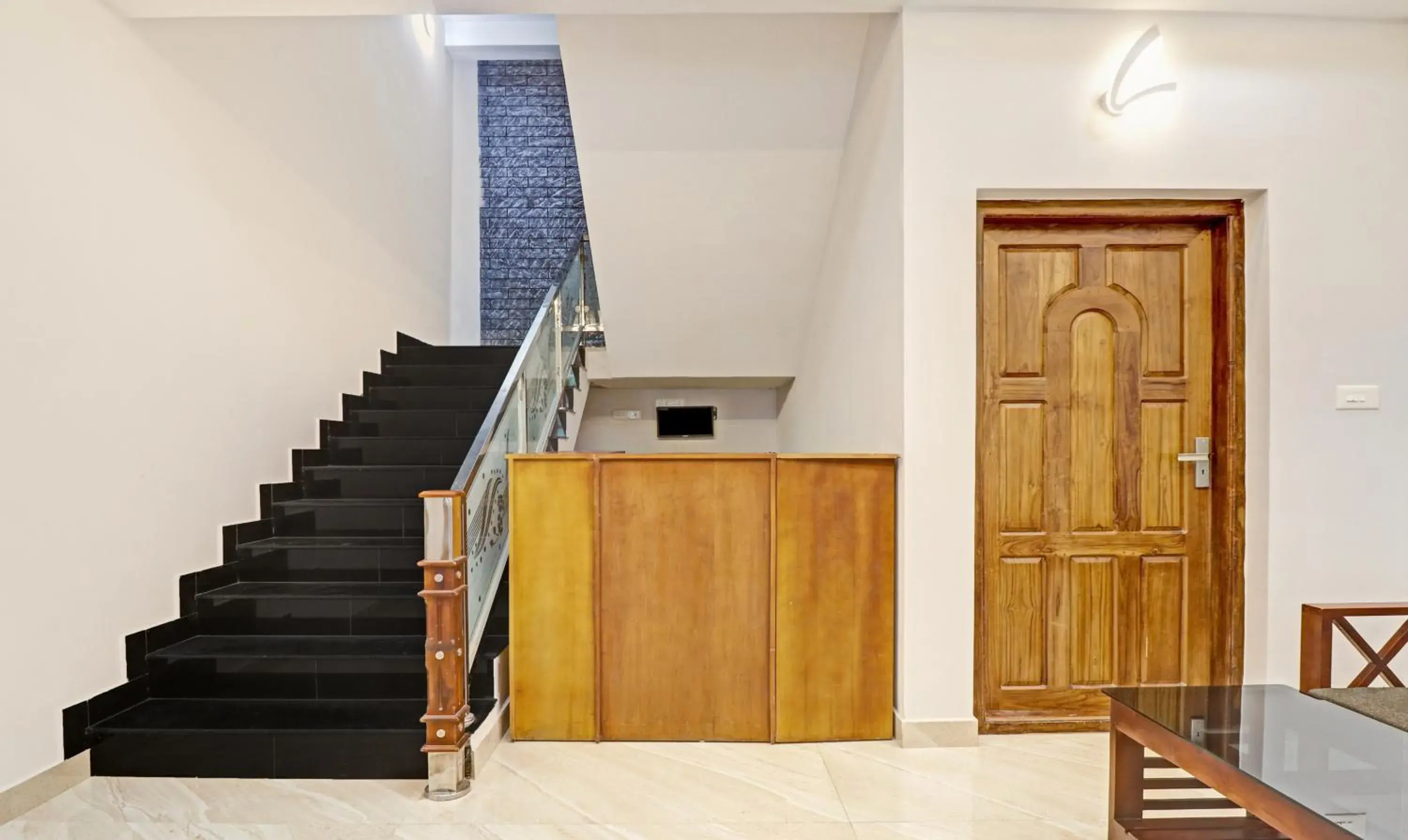 Lobby or reception in Itsy Hotels Palm Grove By D2V Lobby or reception in Itsy Hotels Palm Grove By D2V