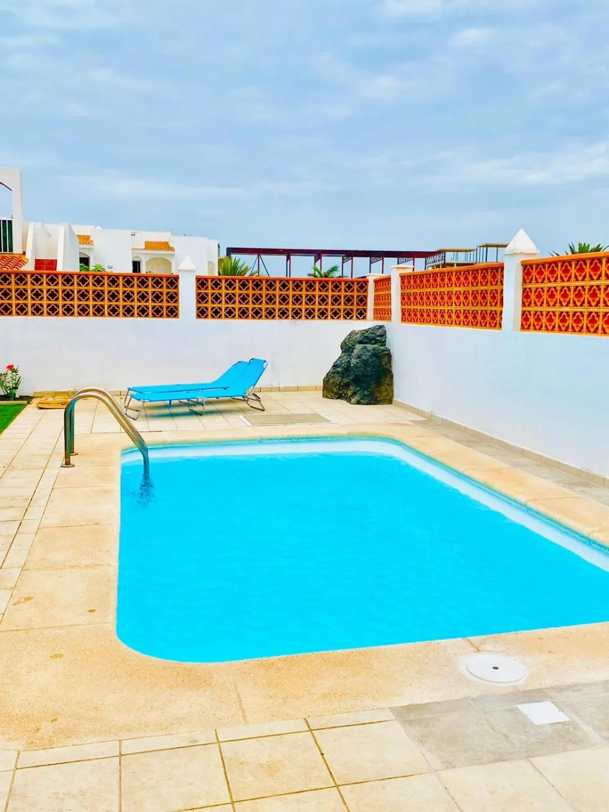 Golden Wave Surf Villa