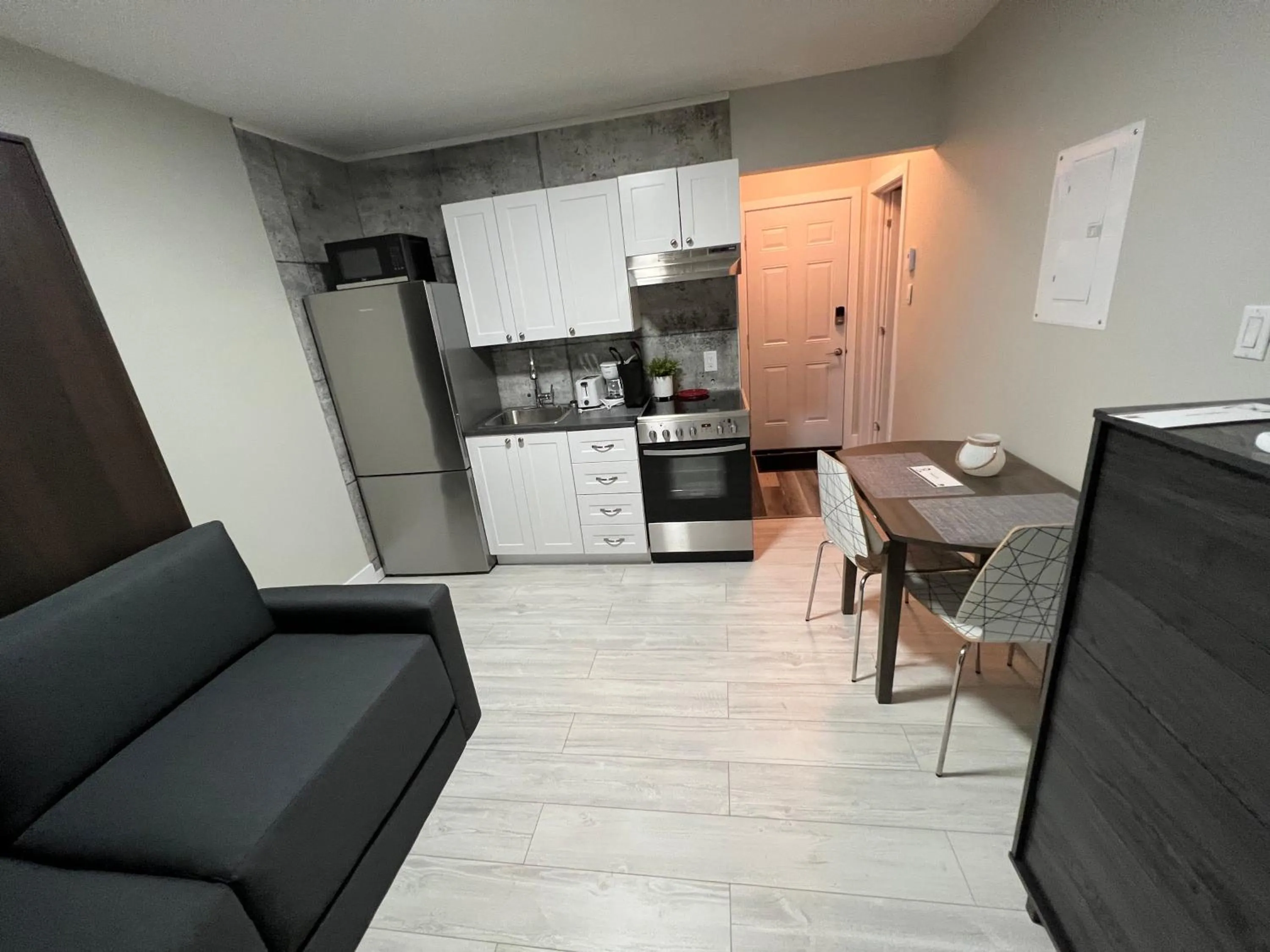 Kitchen or kitchenette in Le Centre-Ville