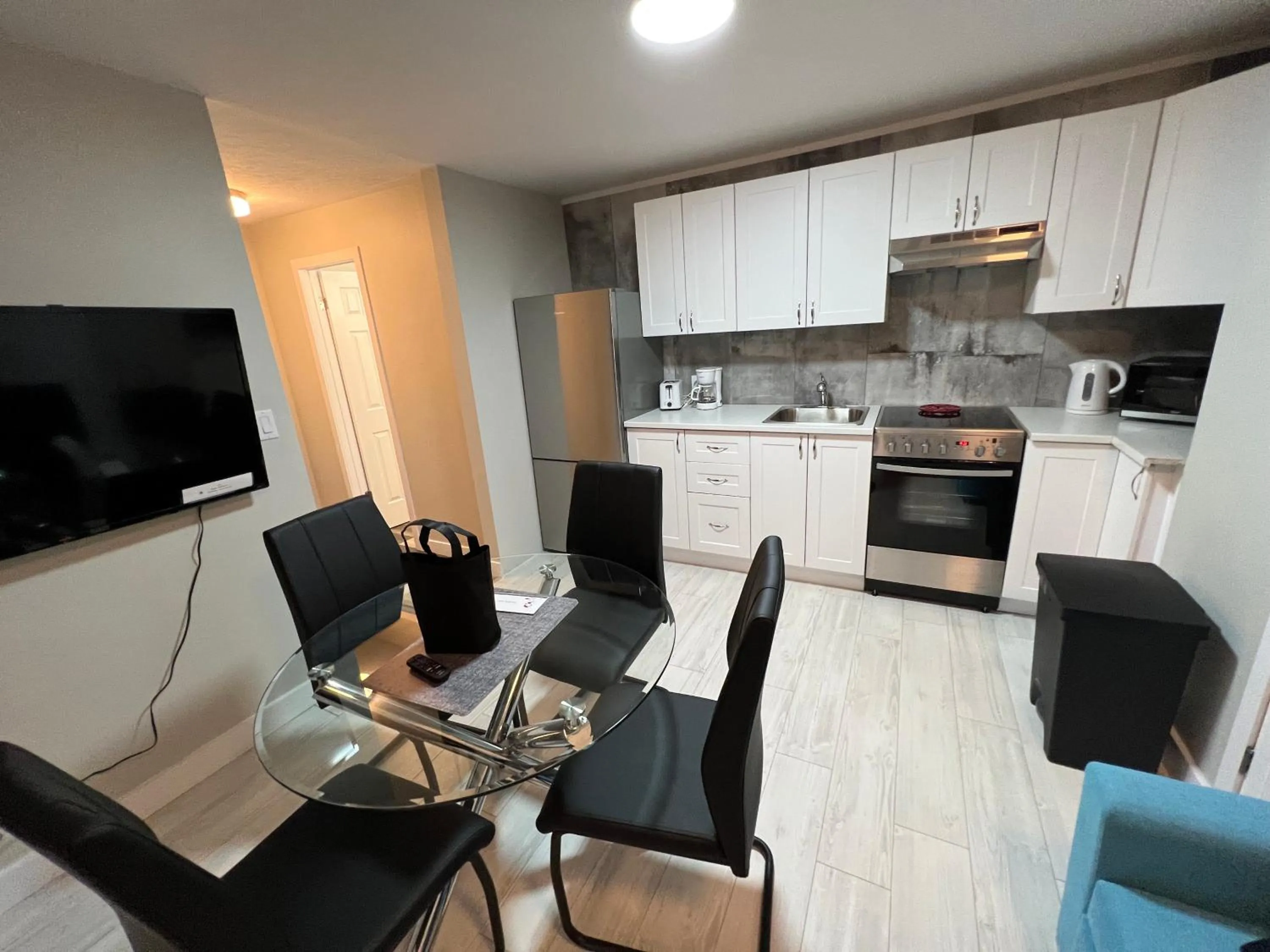 Kitchen or kitchenette in Le Centre-Ville