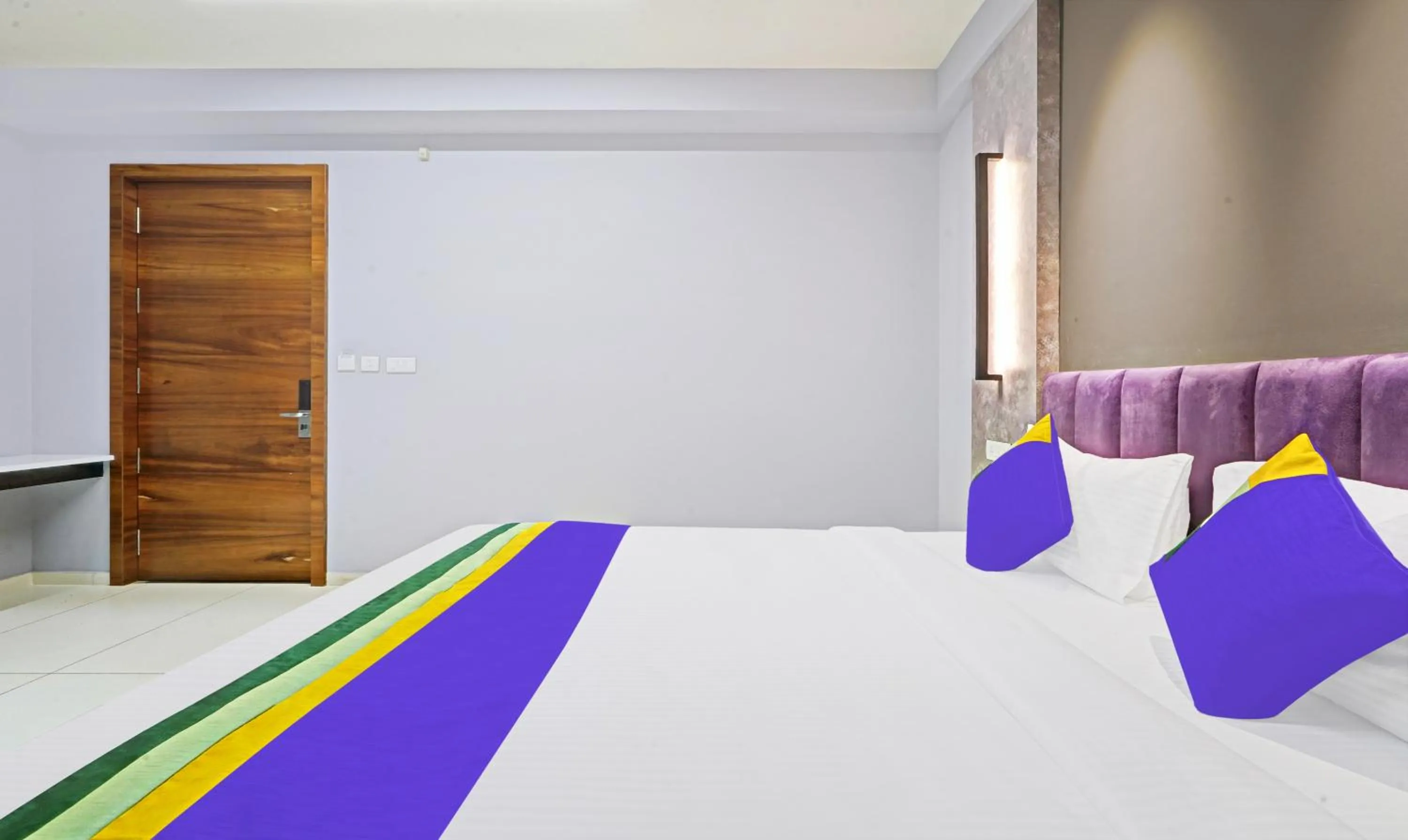 Bedroom, Bed in Treebo Premium La Orchid, Big Temple