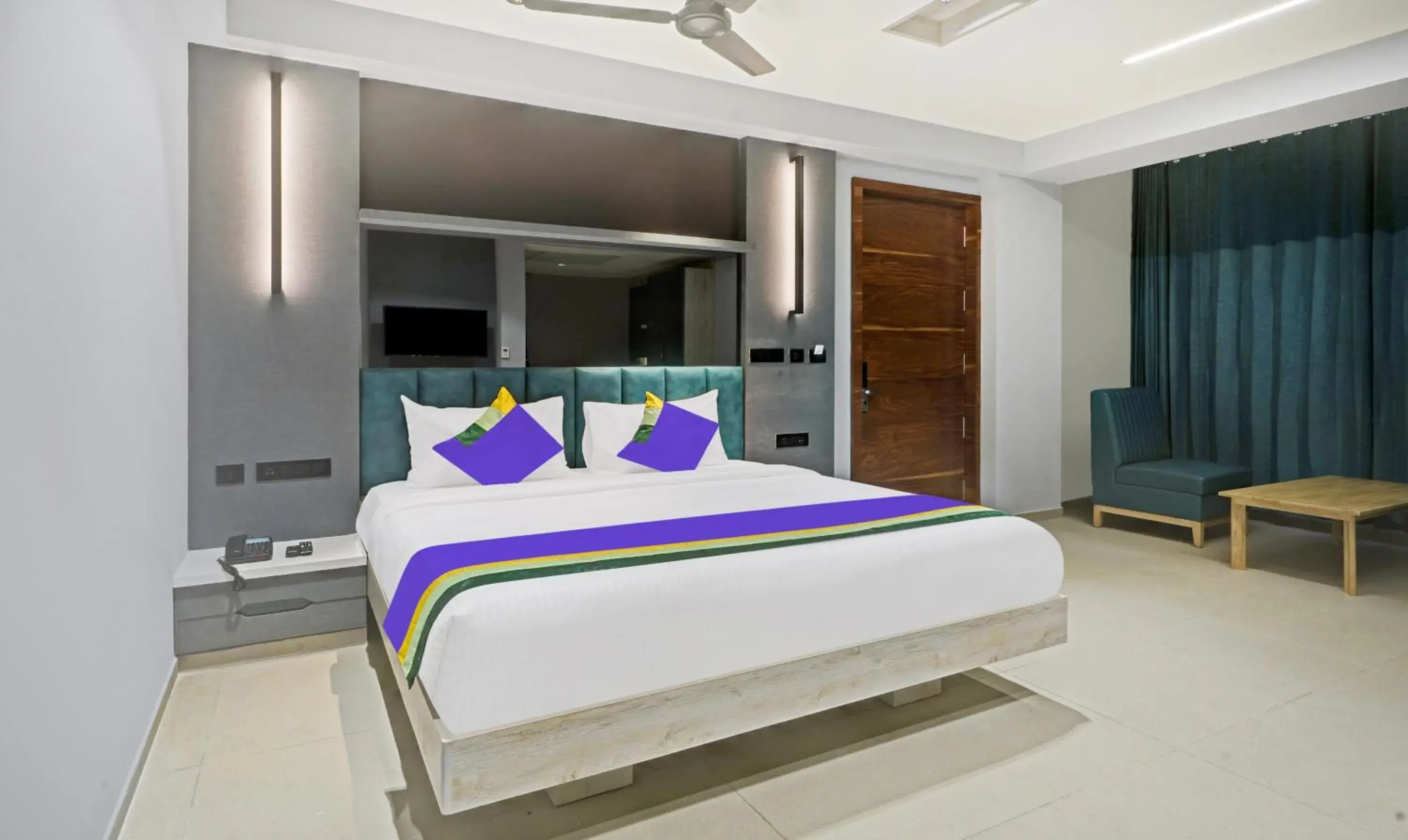 Bedroom, Bed in Treebo Premium La Orchid, Big Temple Bedroom, Bed in Treebo Premium La Orchid, Big Temple