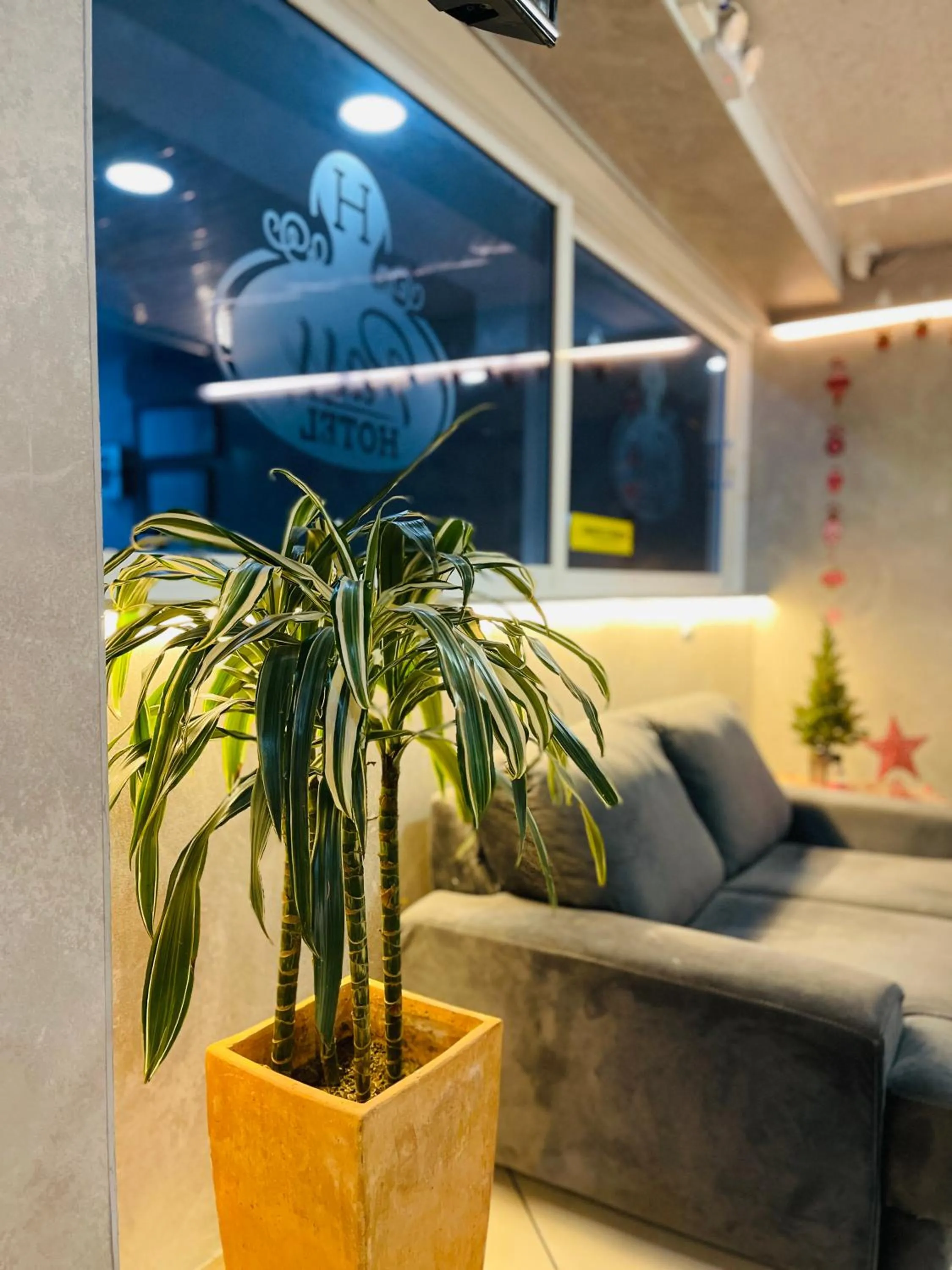 Living room in Hotel Pass, Laureles Medellín