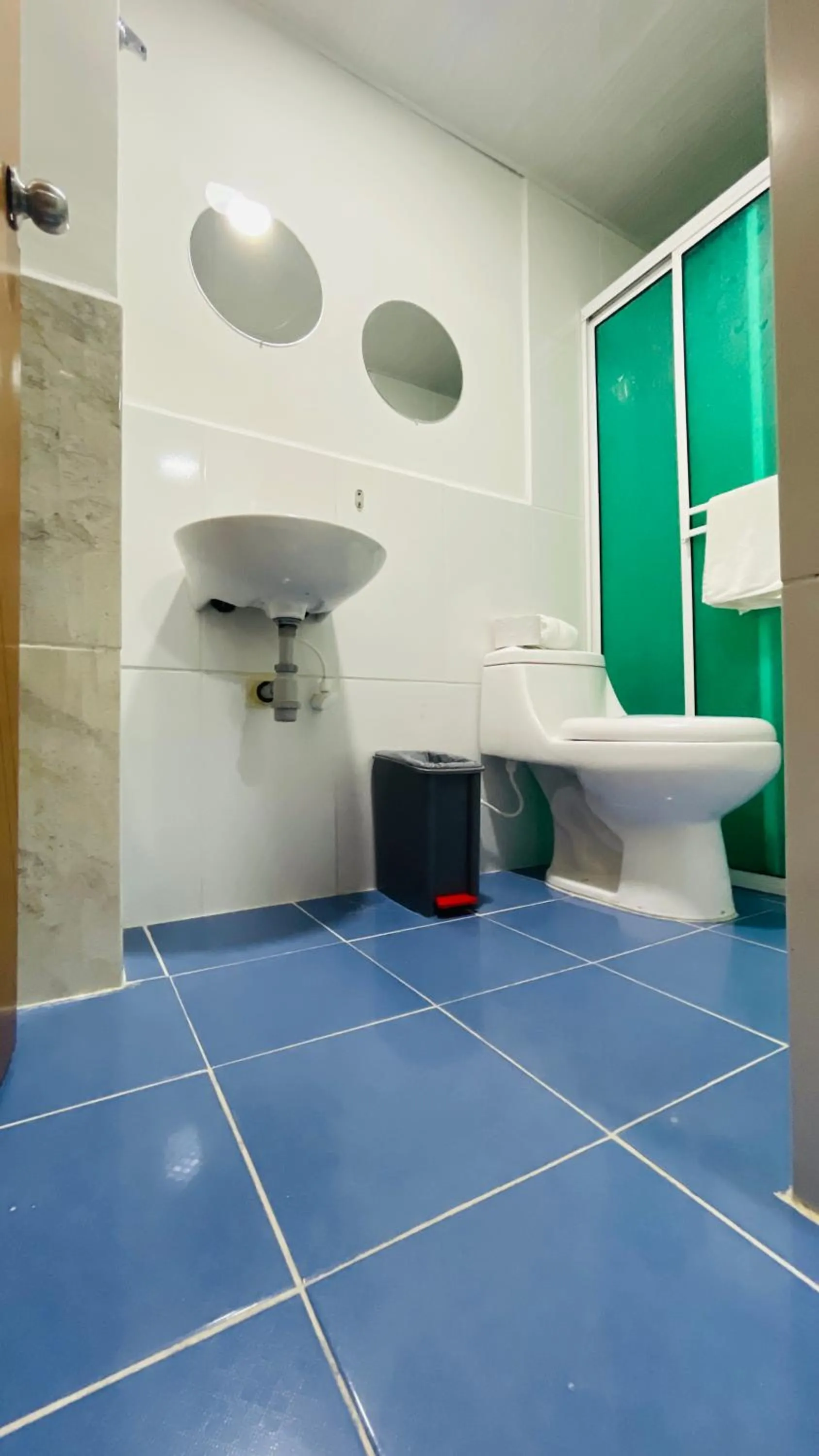 Bathroom in Hotel Pass, Laureles Medellín