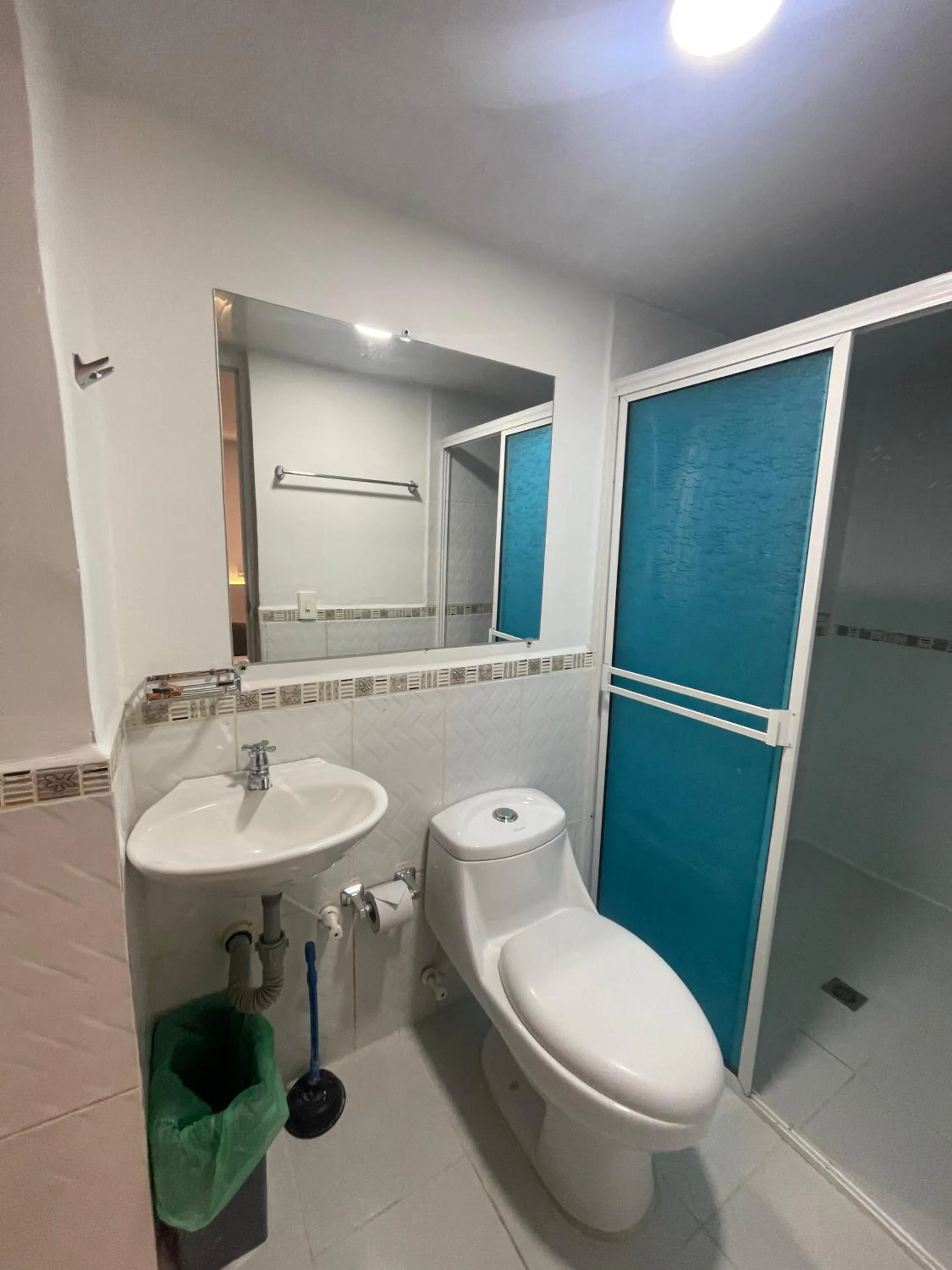 Bathroom in Hotel Pass, Laureles Medellín