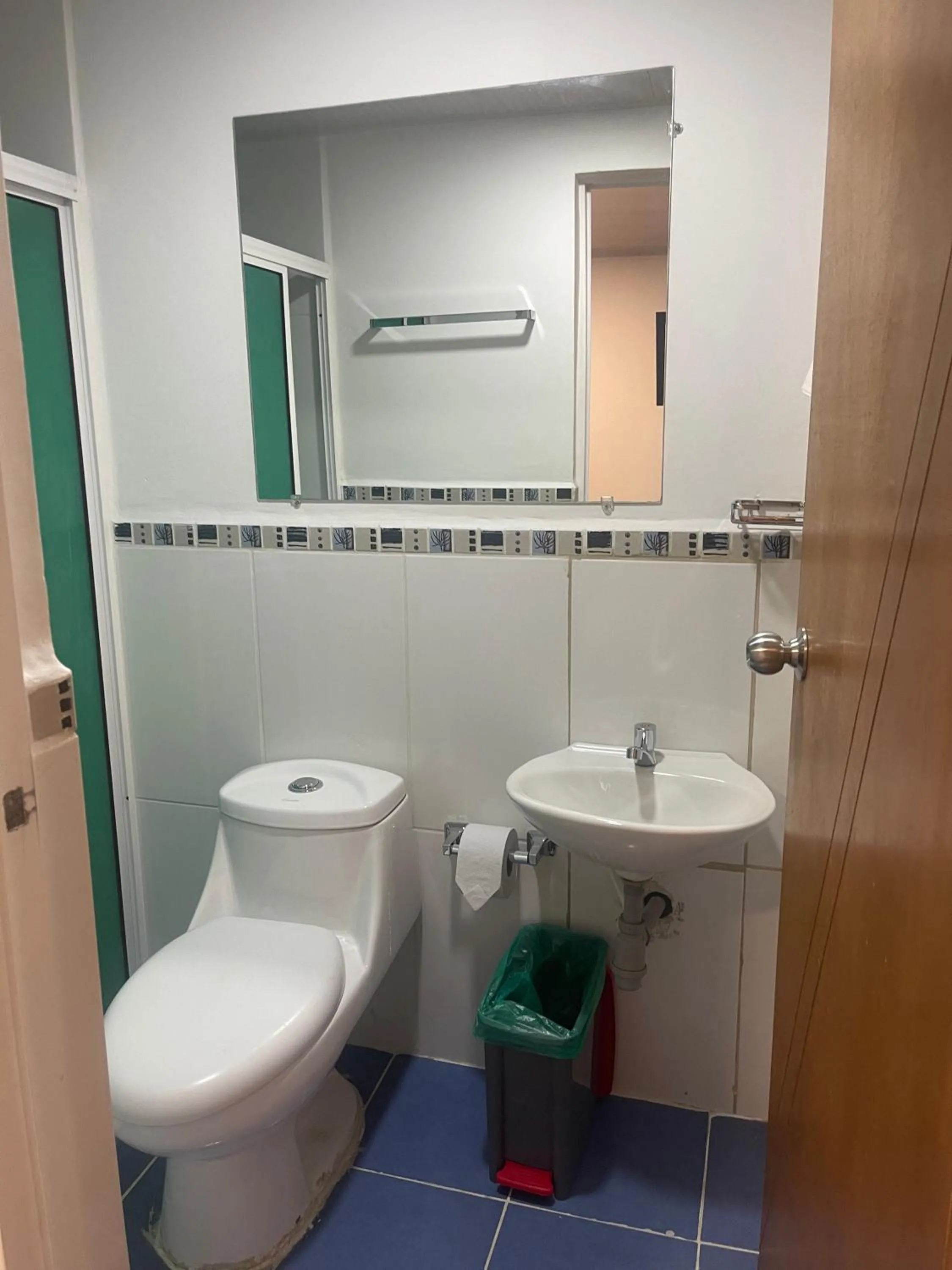 Bathroom in Hotel Pass, Laureles Medellín