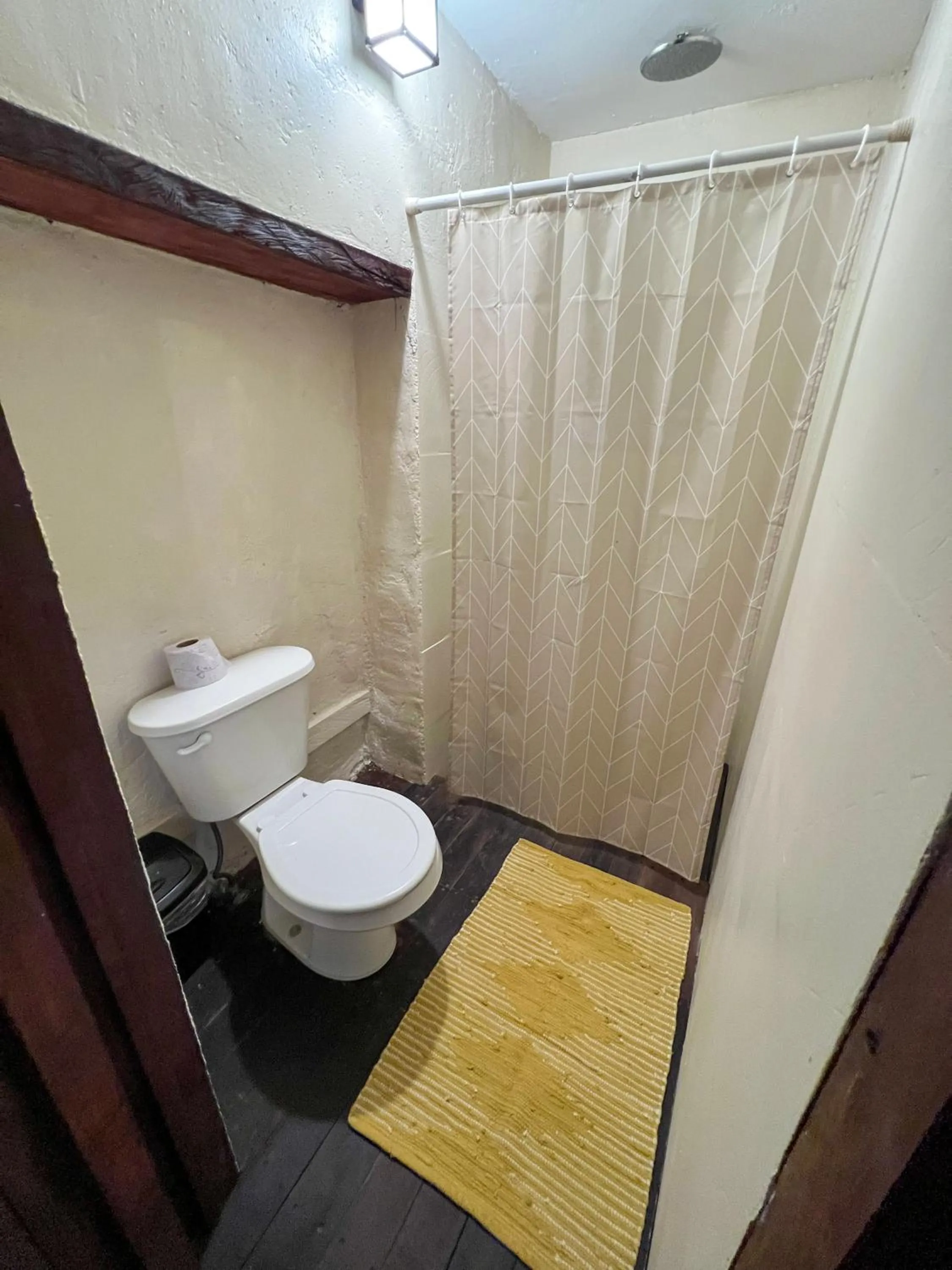 Bathroom in Villa Santuario Lake front Oasis