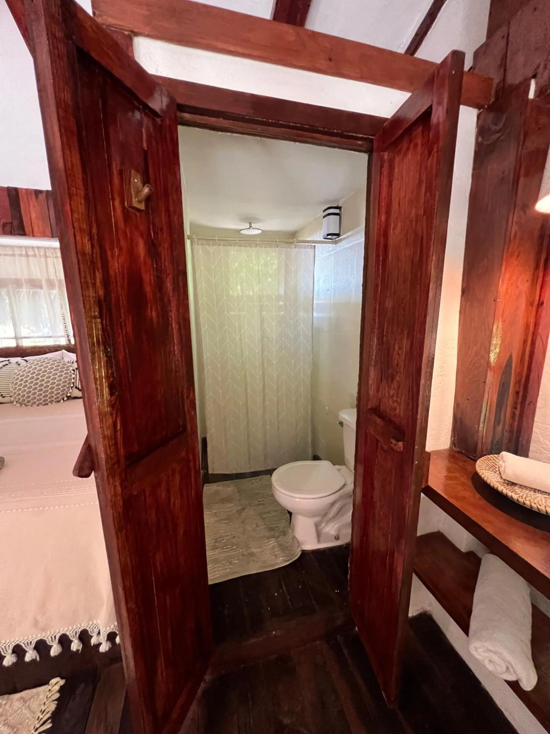 Bathroom in Villa Santuario Lake front Oasis