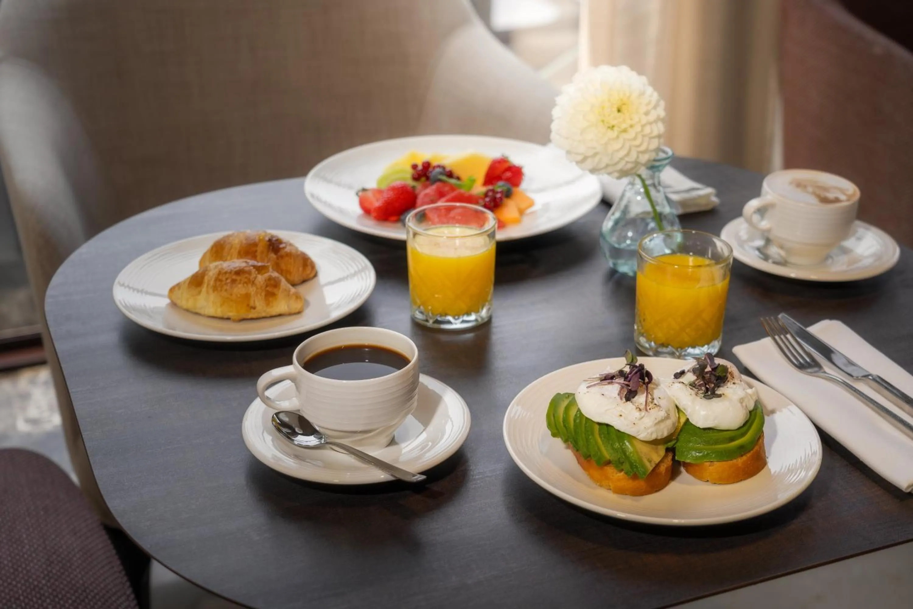 Restaurant/places to eat in Crowne Plaza Milan City by IHG