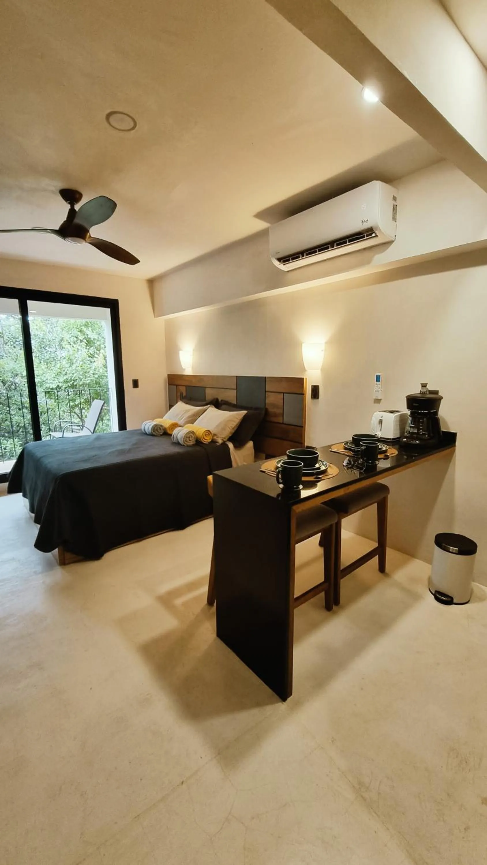 Photo of the whole room, Bed in Condominio en Tulum, la Veleta.