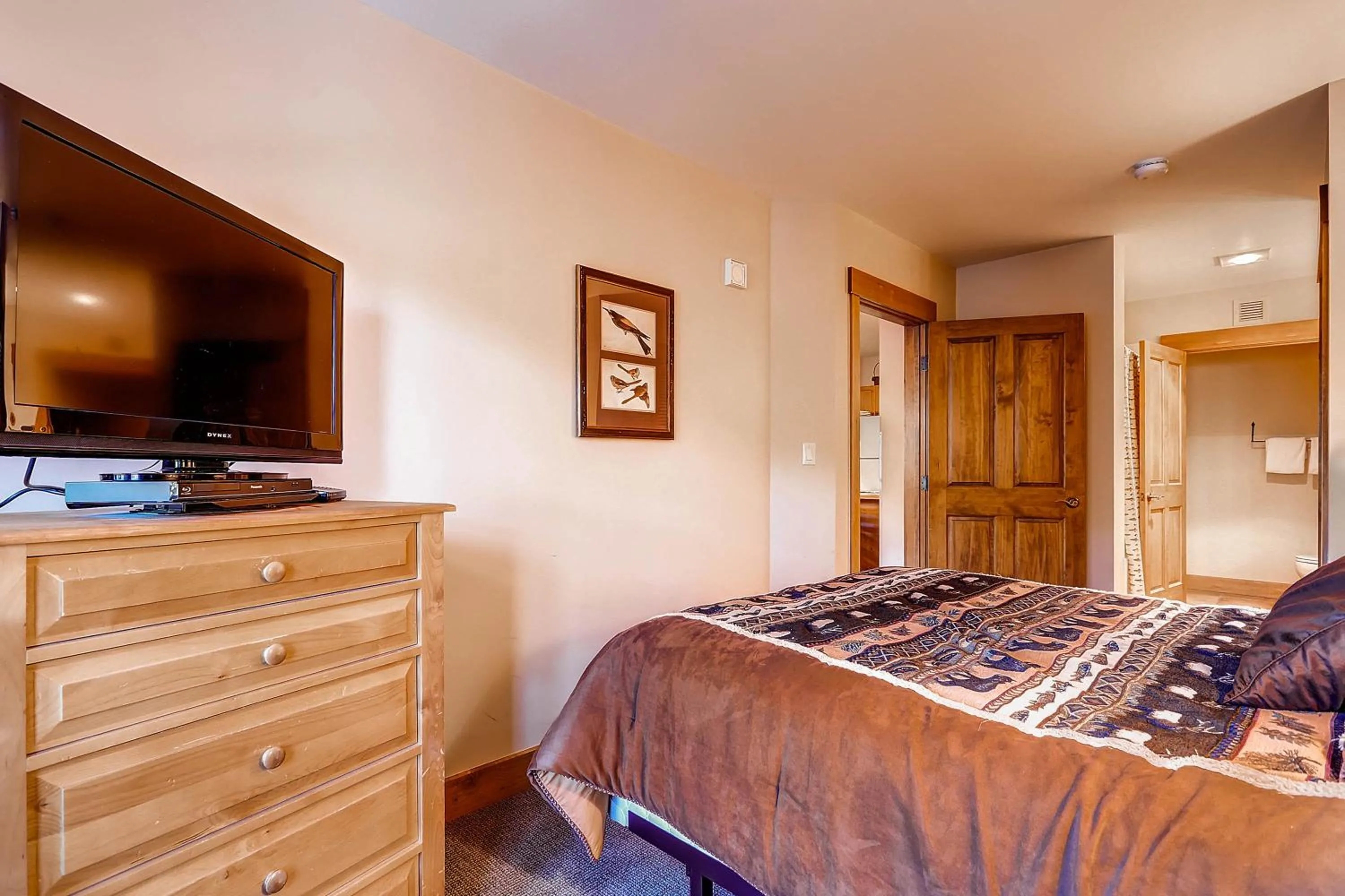 Photo of the whole room, Bed in The Springs Condominiums by Vail Resorts
