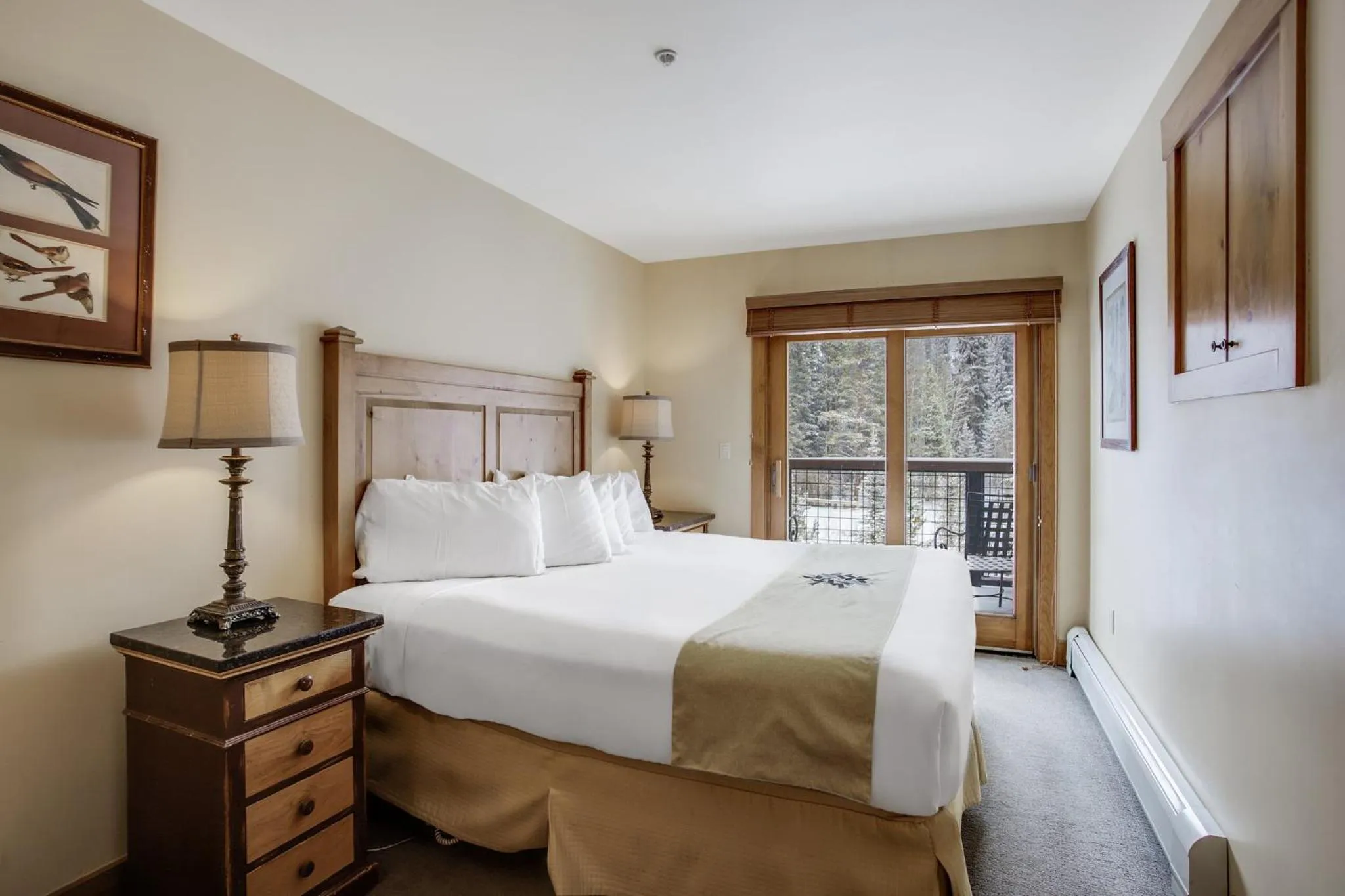 Photo of the whole room, Bed in The Springs Condominiums by Keystone Resort