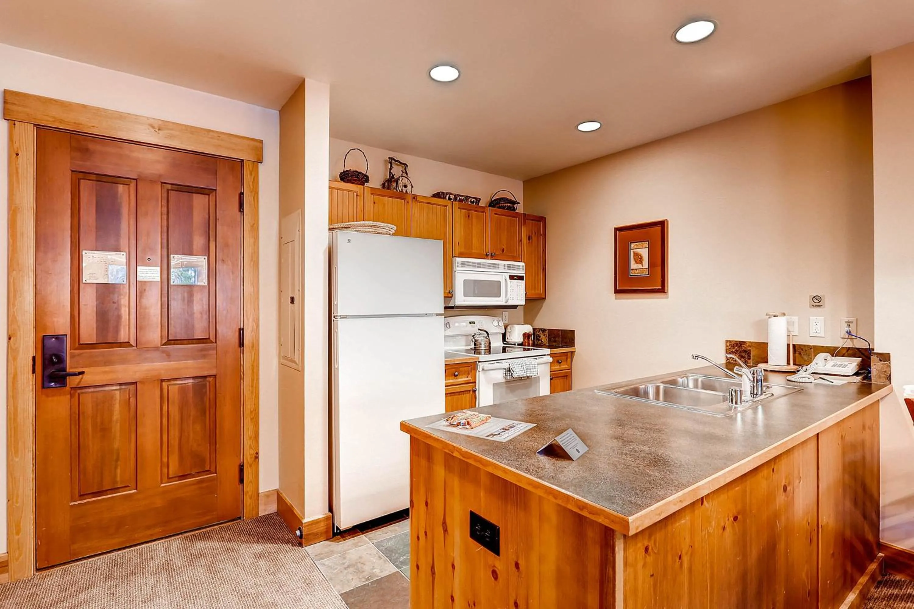 Kitchen or kitchenette in The Springs Condominiums by Vail Resorts