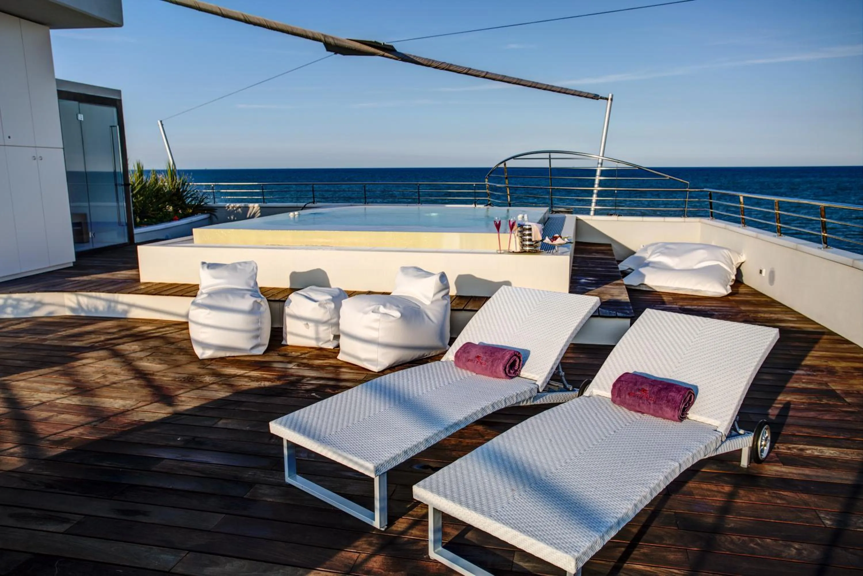 Balcony/Terrace in Hotel Waldorf- Premier Resort