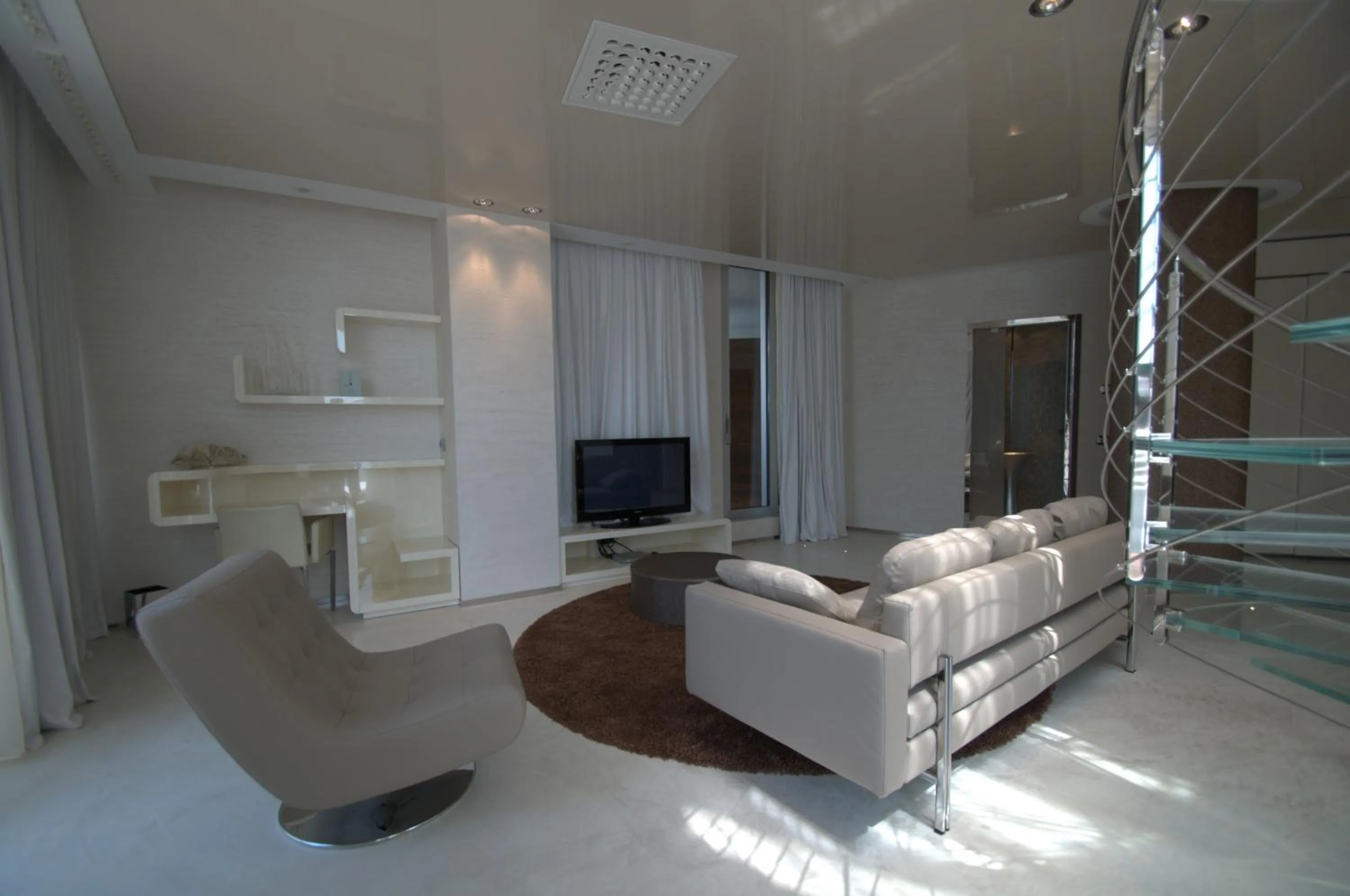 Seating area in Hotel Waldorf- Premier Resort