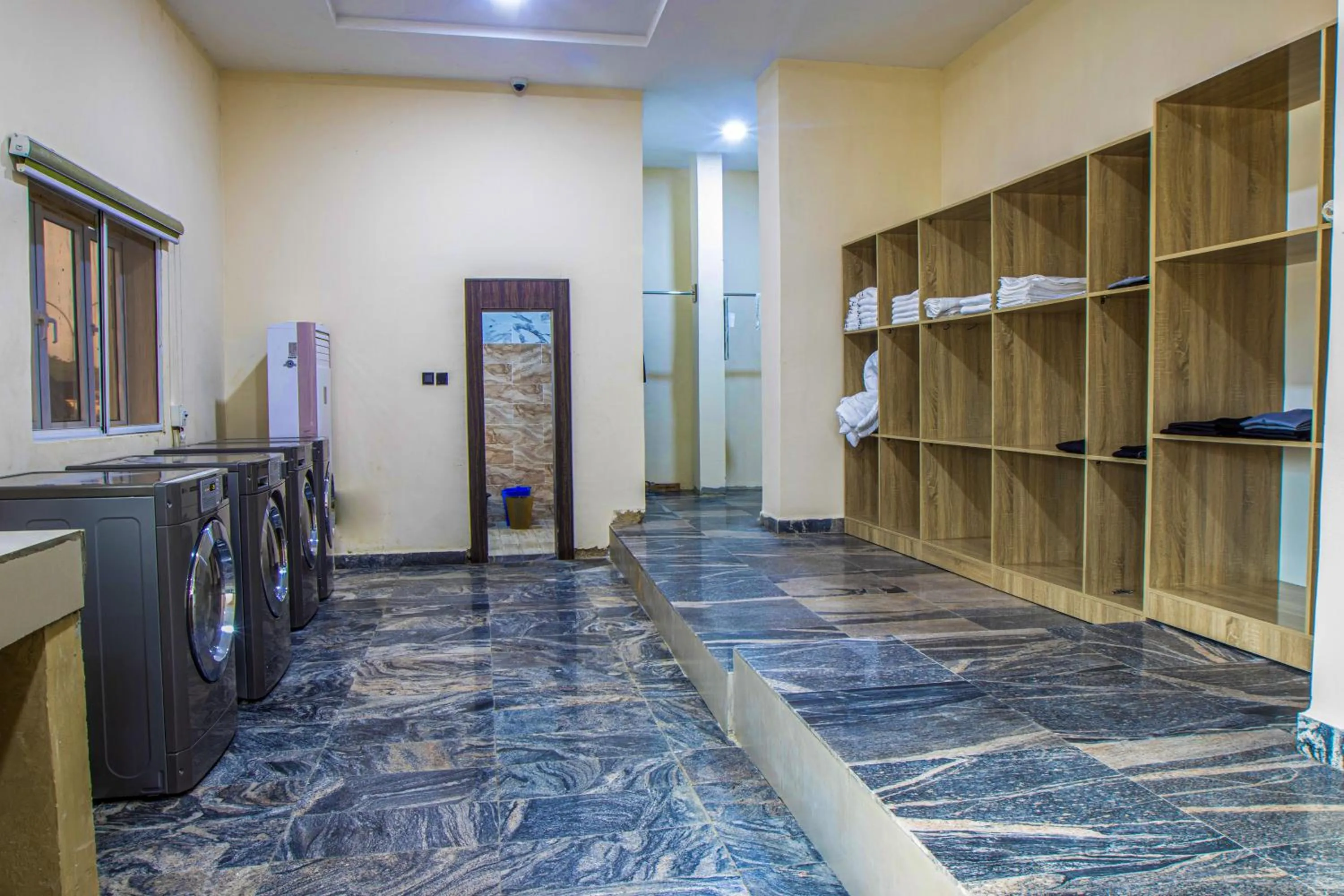 laundry in Aveon Hotel