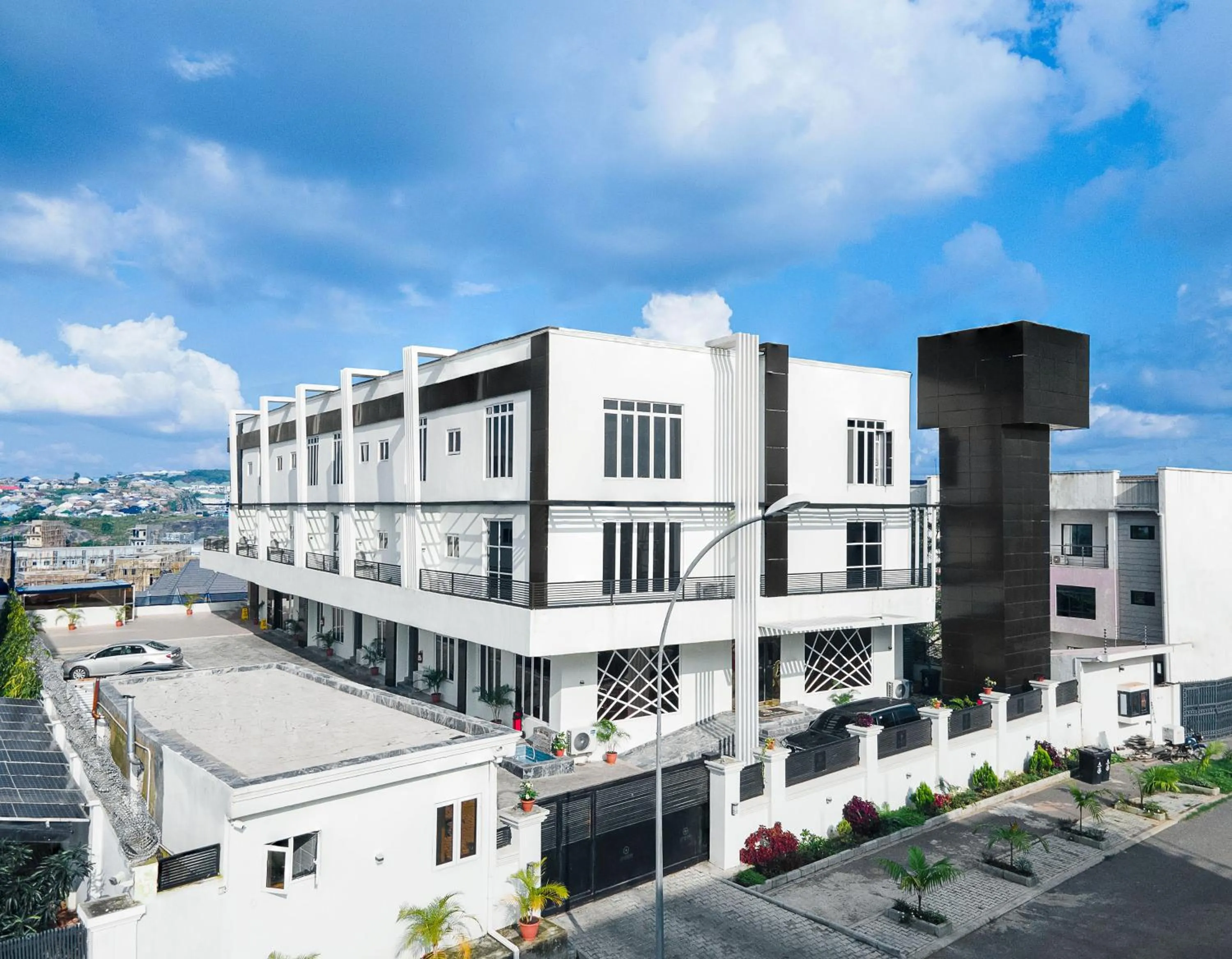 Property building in Aveon Hotel